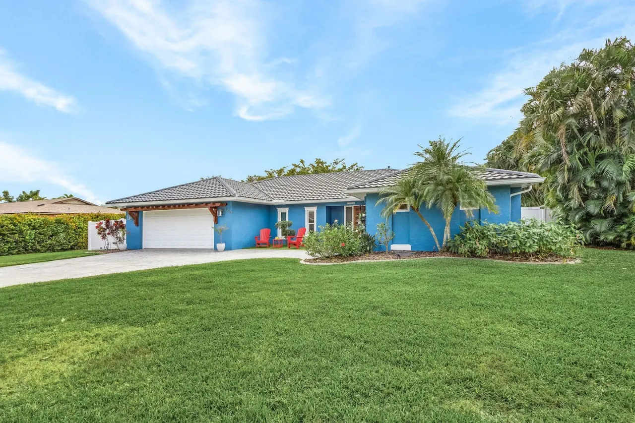 Ocean Blue - Luxurious 4BR home w/heated pool 9
