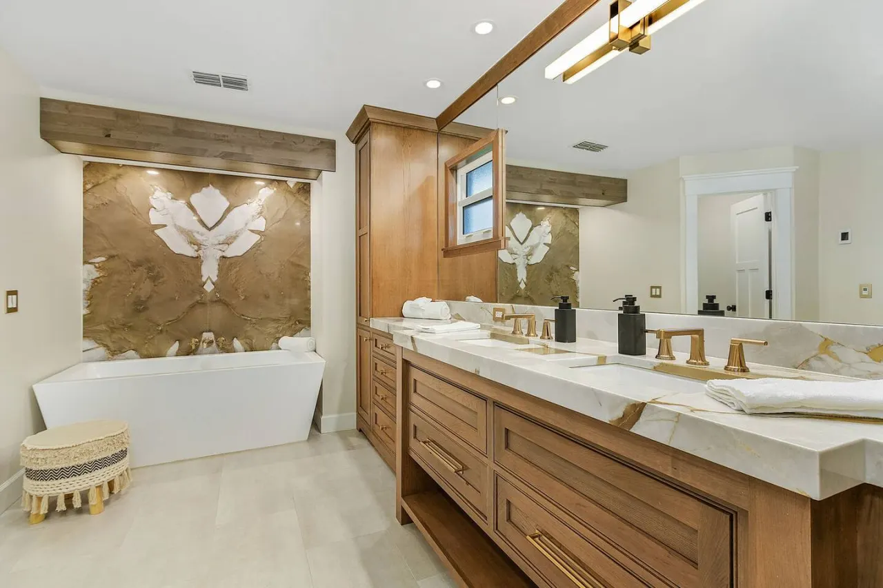 Ocean Blue - Luxurious 4BR home w/heated pool 11