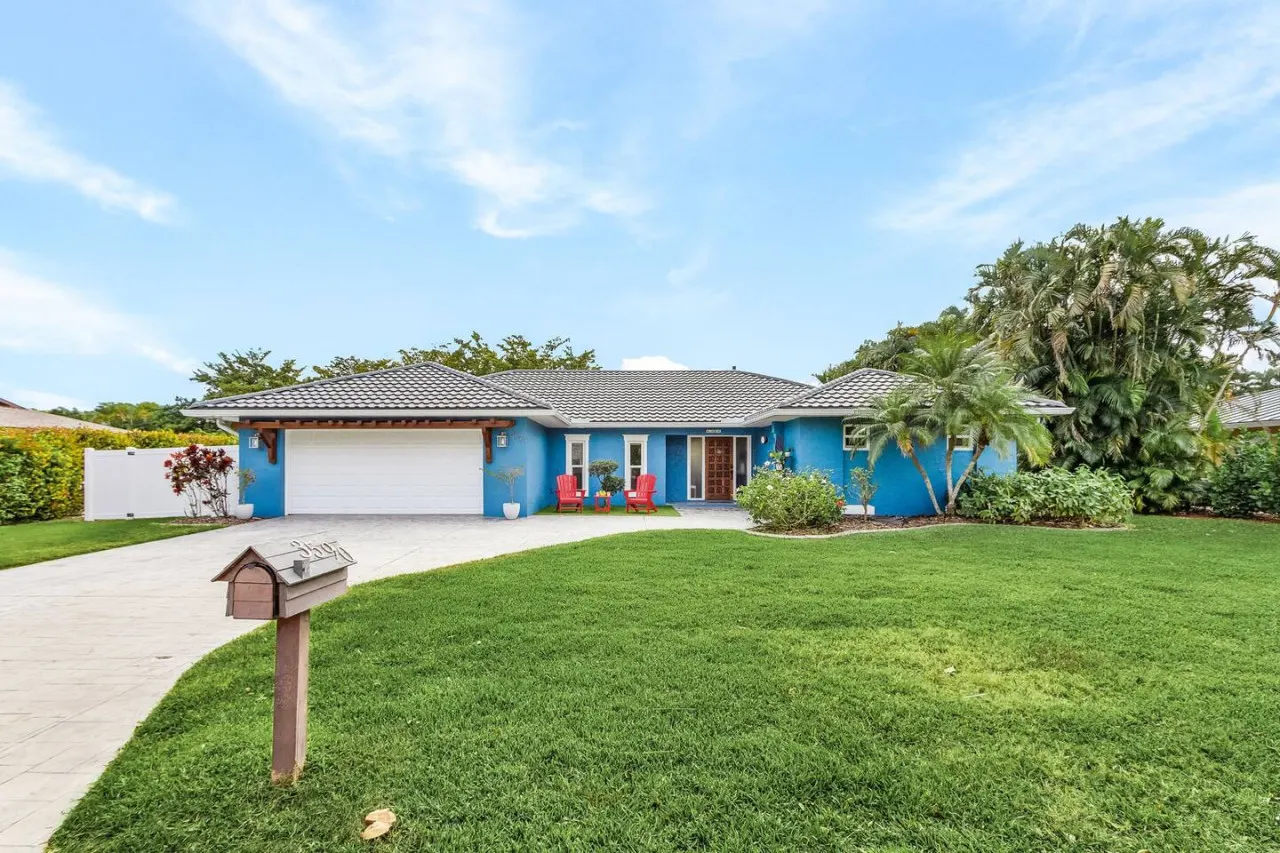 Ocean Blue - Luxurious 4BR home w/heated pool 13