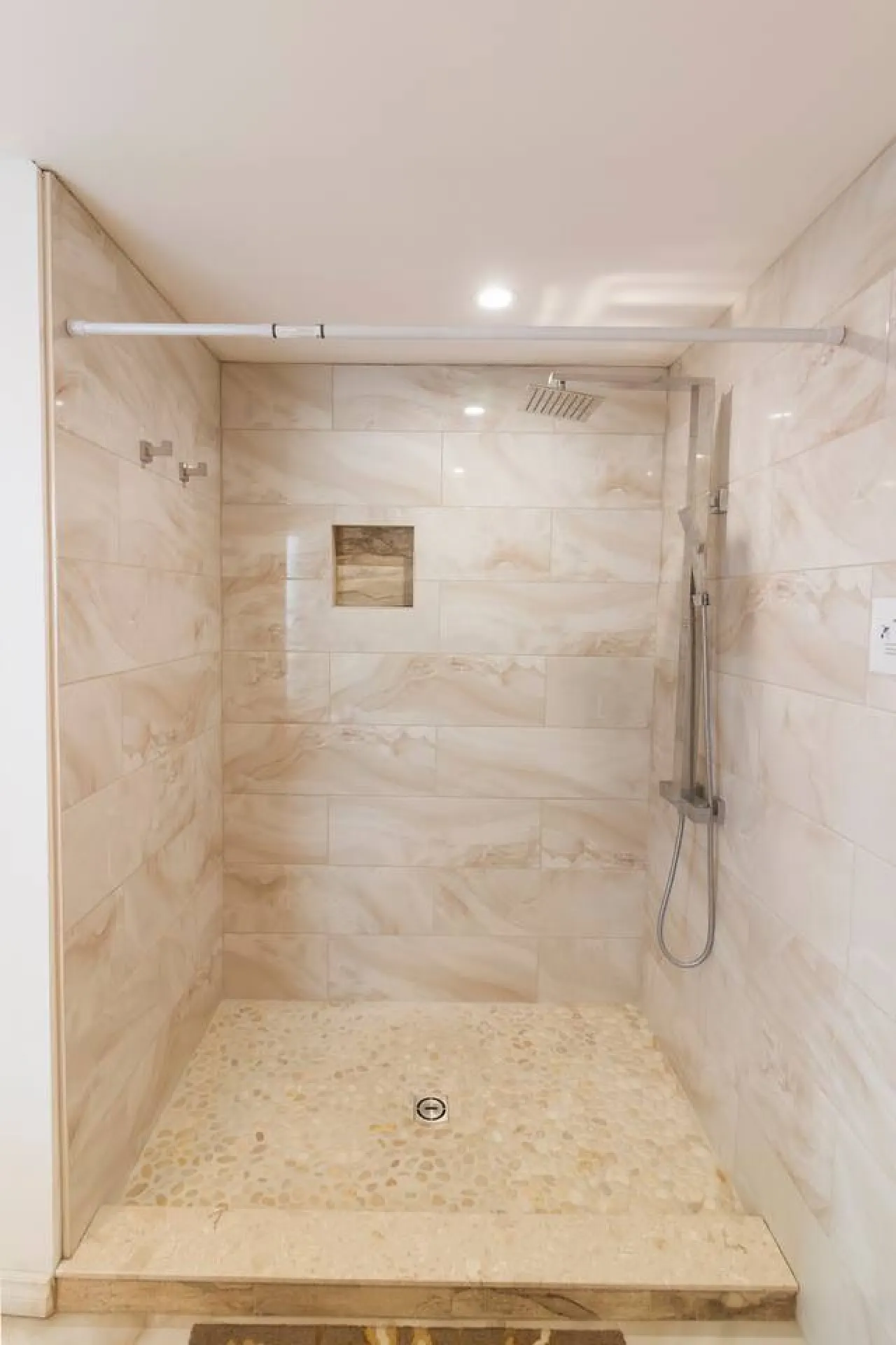 Whispering Swan Bay Haven 13