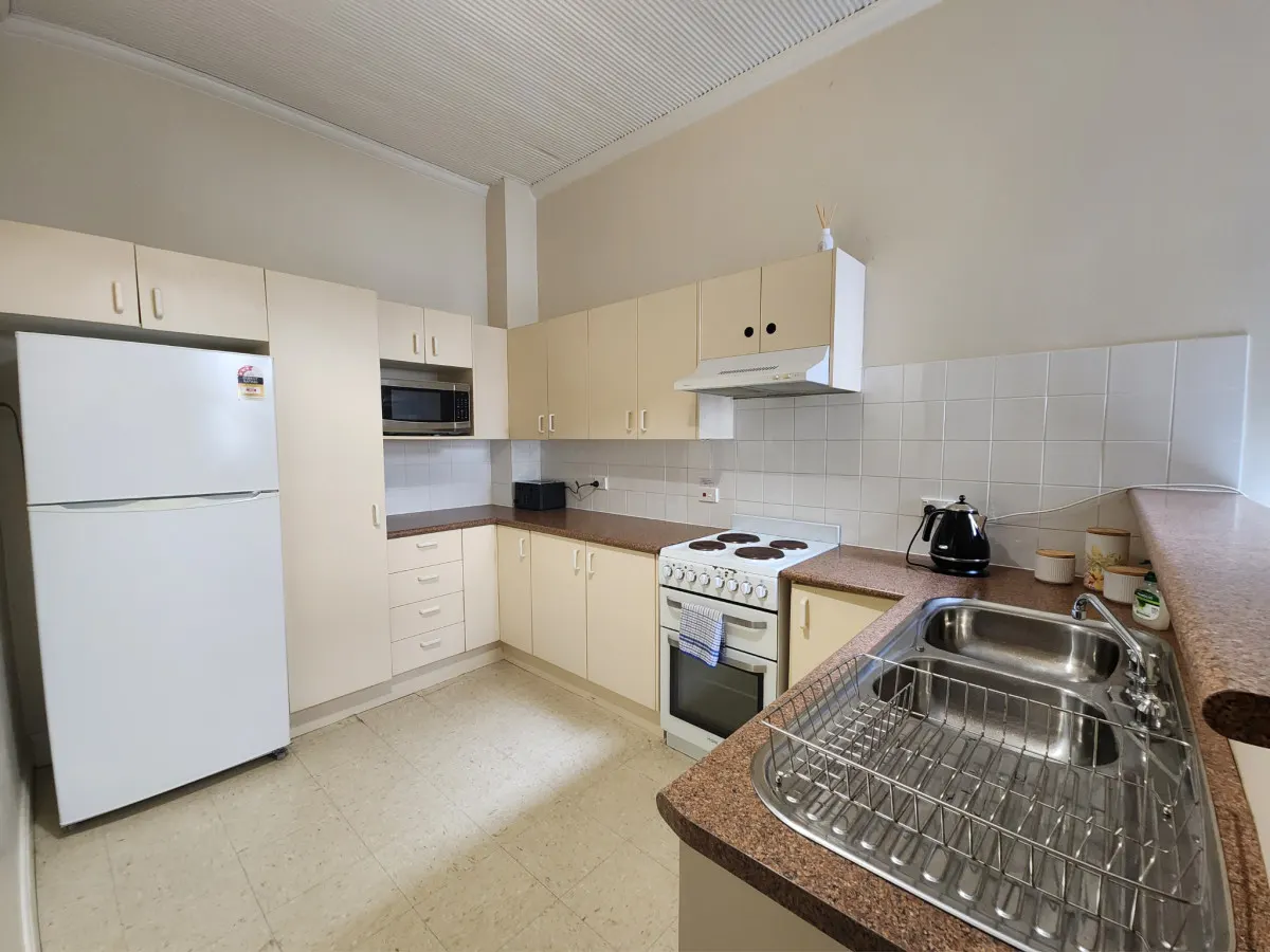 Discover Charming 2BR Unit The Rocks 19