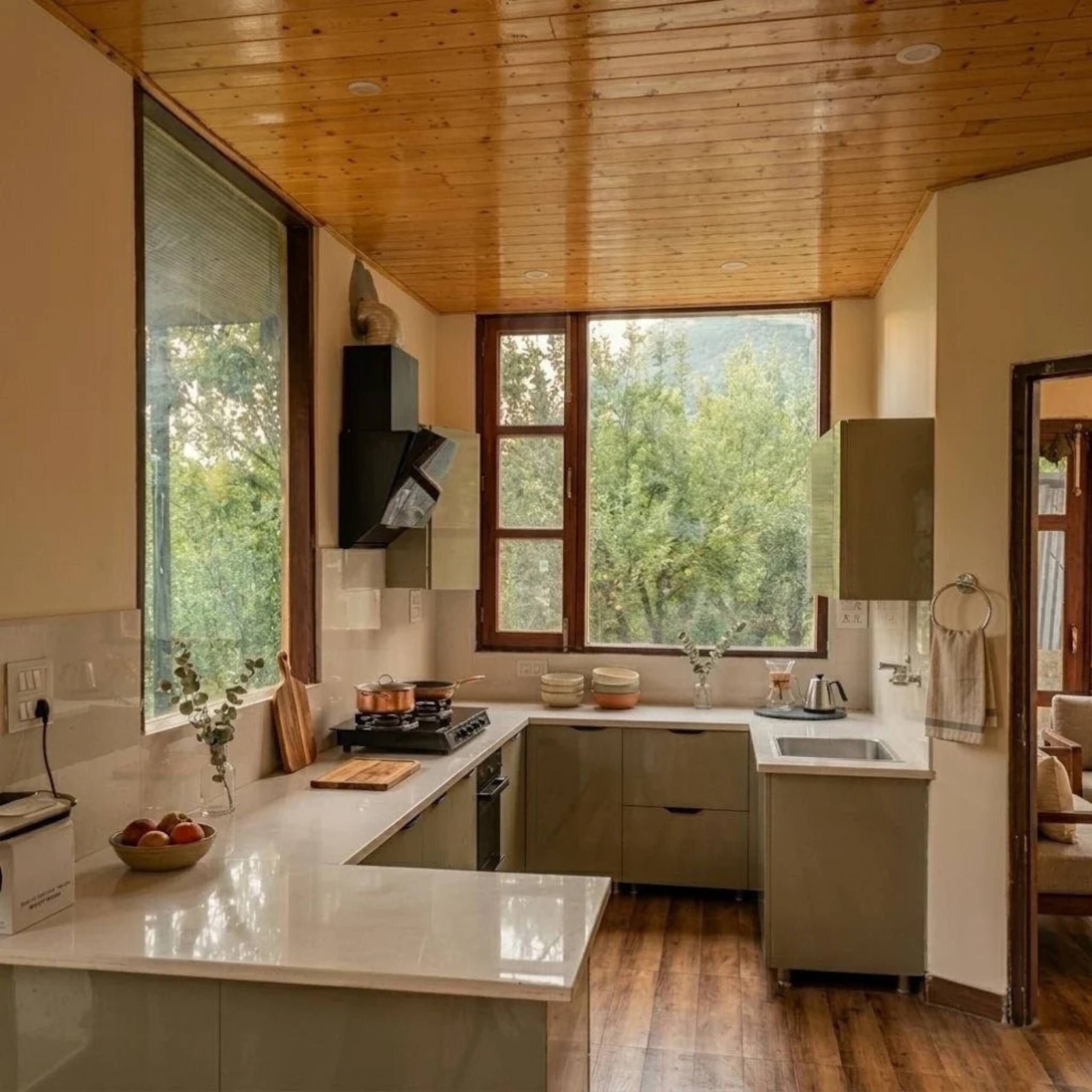5BR Riverside Orchard Retreat | Manali — photo 3