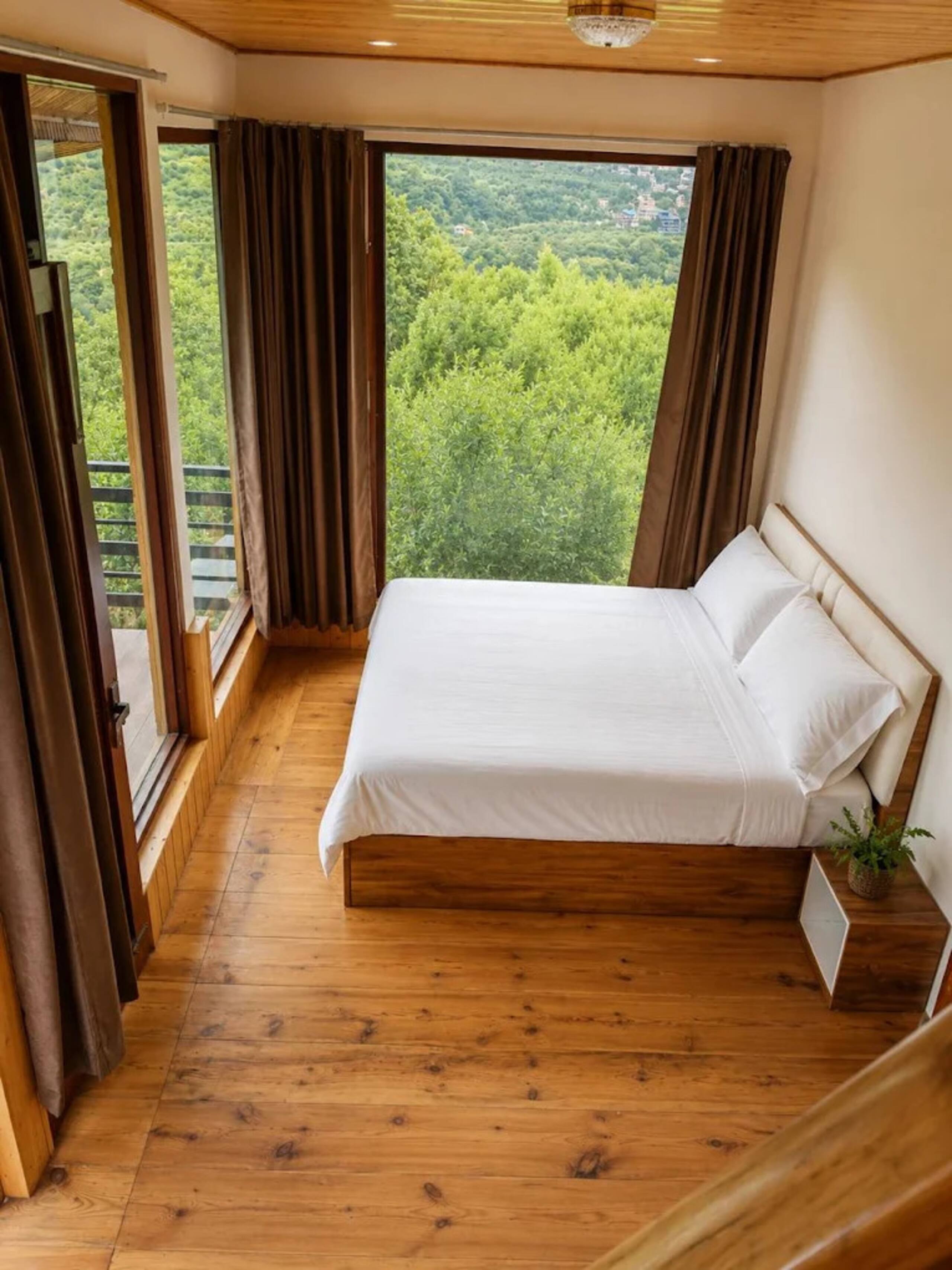 5BR Riverside Orchard Retreat | Manali — photo 5