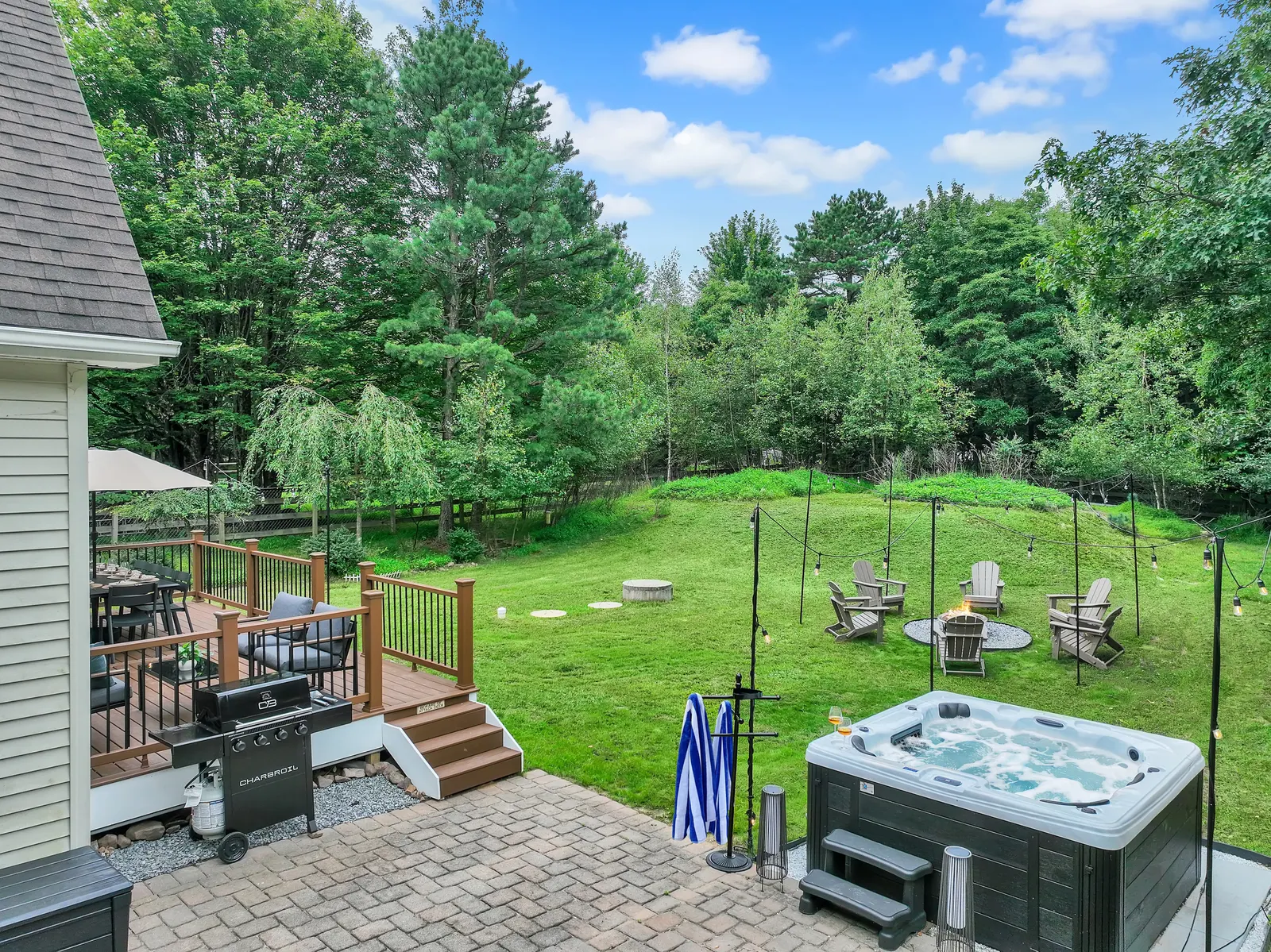 Modern Chalet w/ HotTub FirePit Beach&Pool Access 6