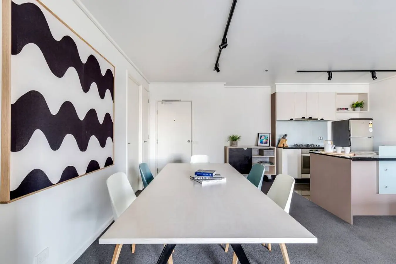 Aria: 2 Bed, 2 Bath Apartment with 3 Queen Beds 13