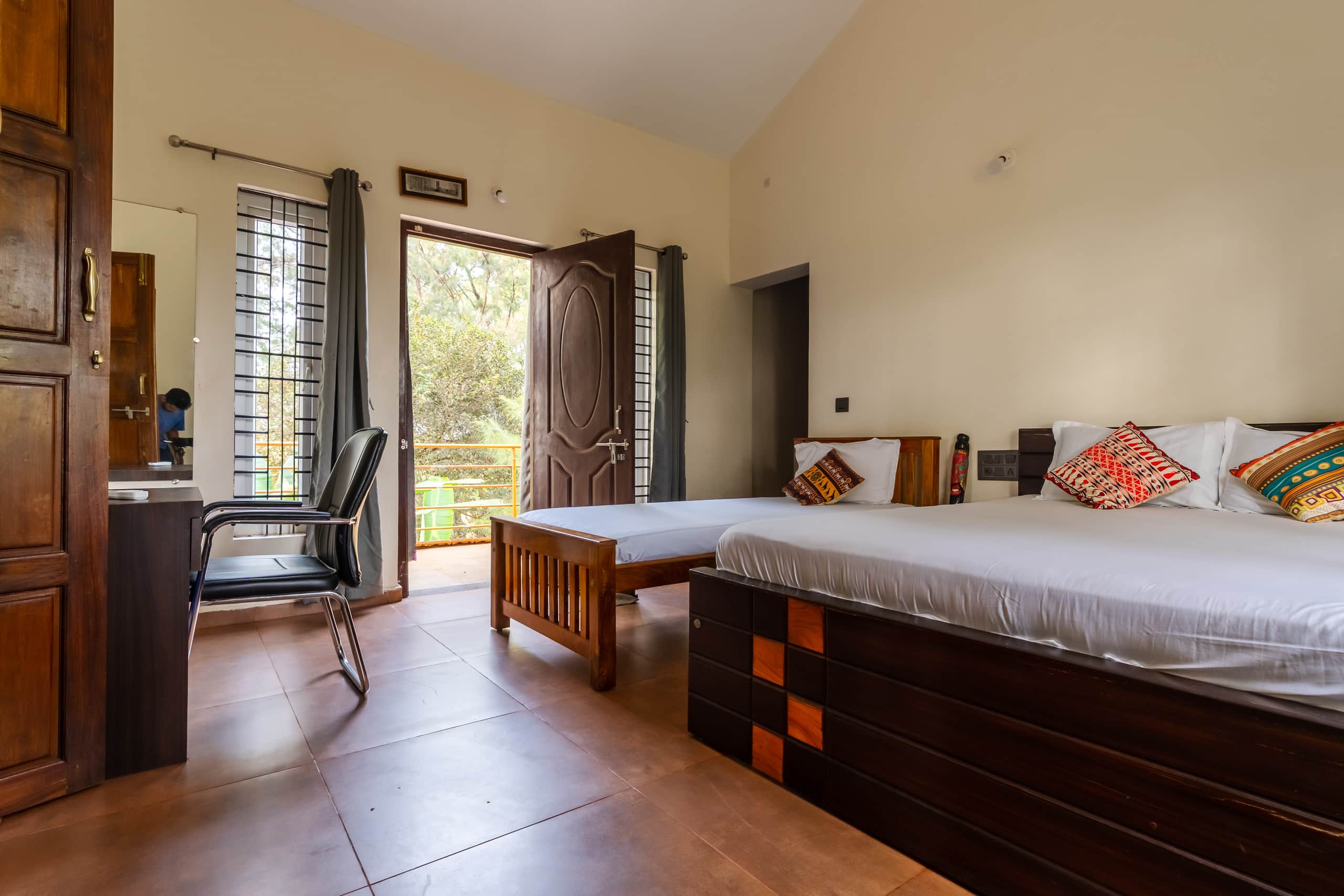 Villa Casuarina 2 (entire villa) A/C, near beach 18