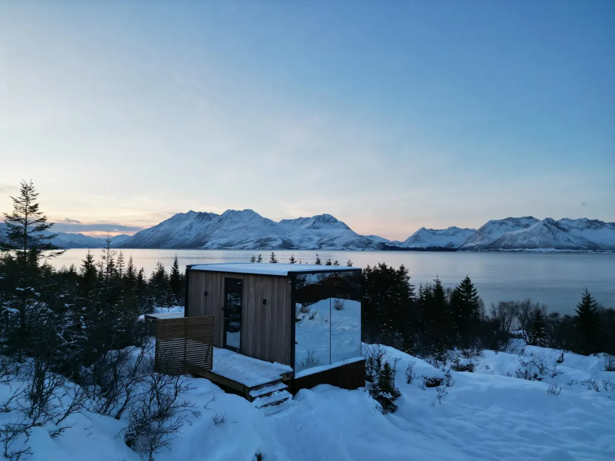 Sky & Sand • Mirror Cabin • WonderInn Arctic — photo 3