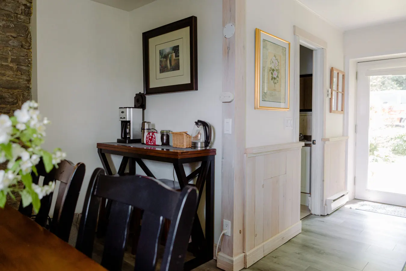 The Granary Flat - Lakeside, Historic Stone Mill 10