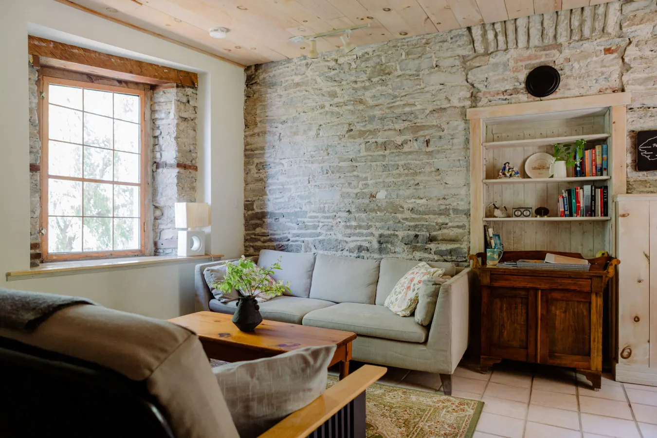 The Granary Flat - Lakeside, Historic Stone Mill 20