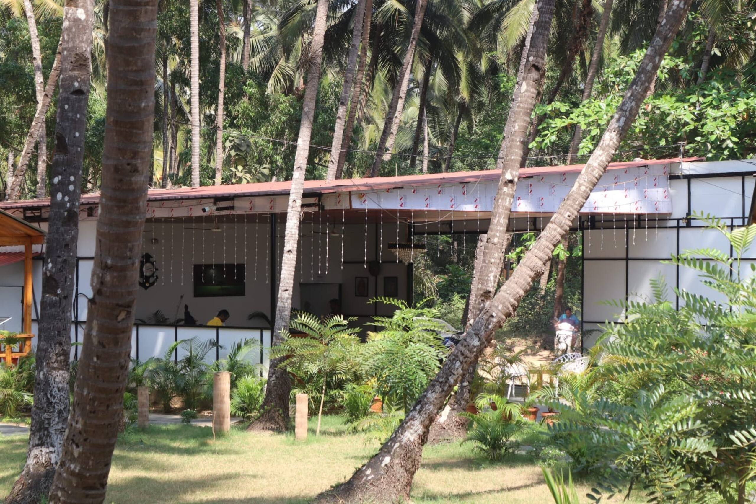 Wooden AC Cottage|On the Palolem Beach|Fast WiFi| 24