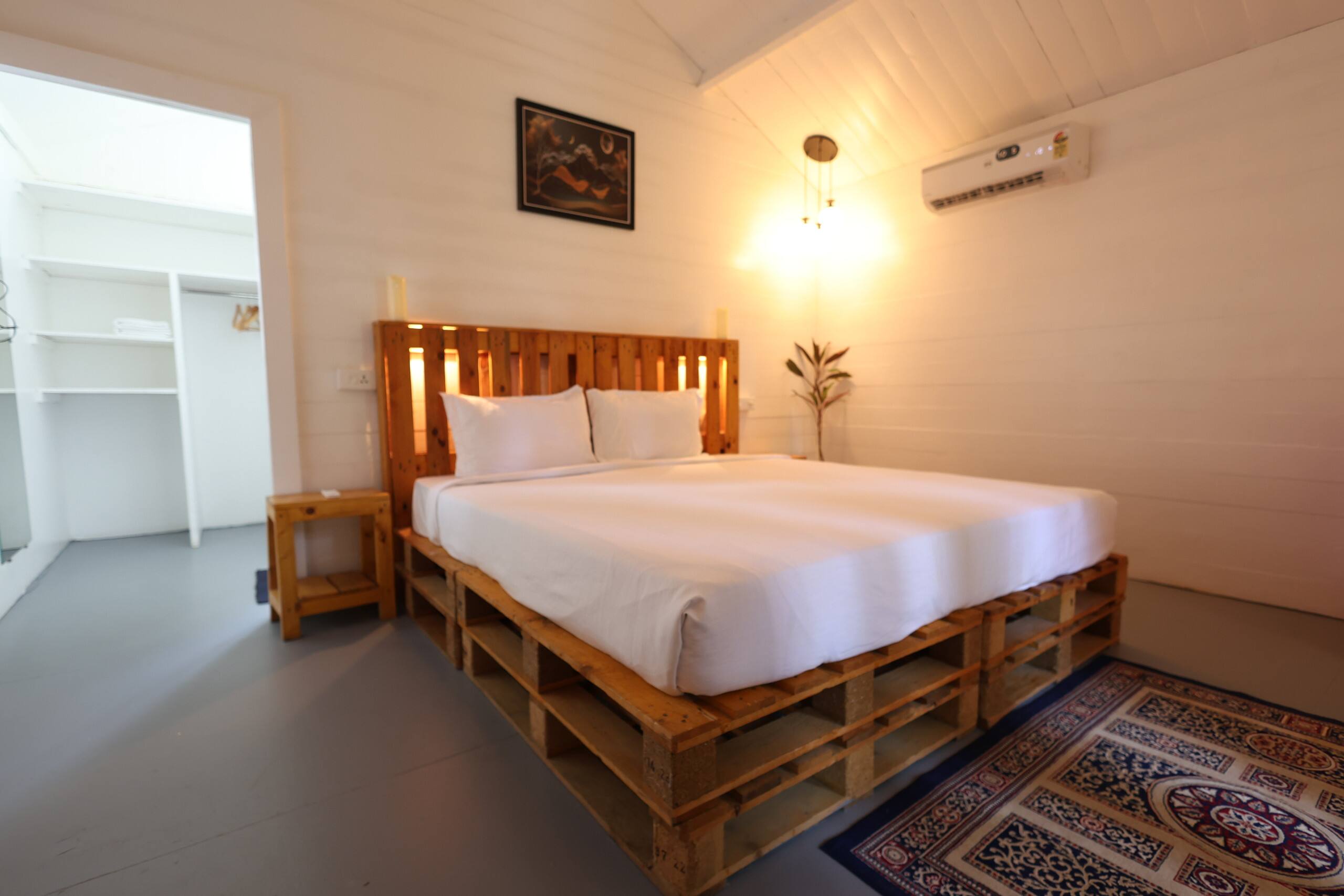 Wooden AC Cottage|On the Palolem Beach|Fast WiFi| 9