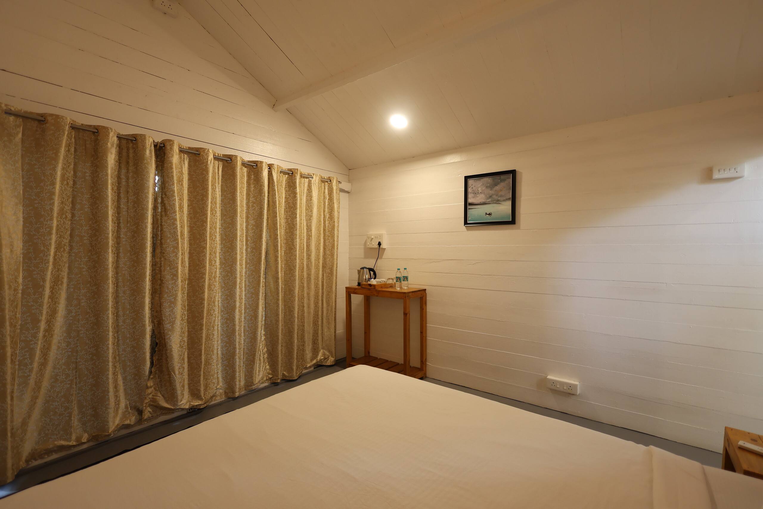 Wooden AC Cottage|On the Palolem Beach|Fast WiFi| 11