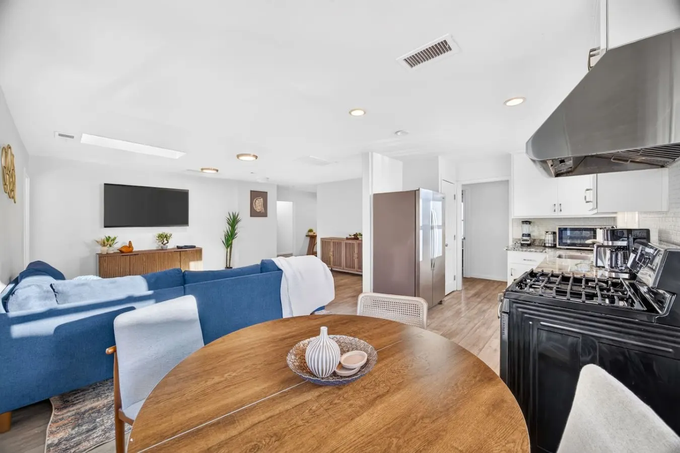 5BR Home w/ Parking Near SDSU 13