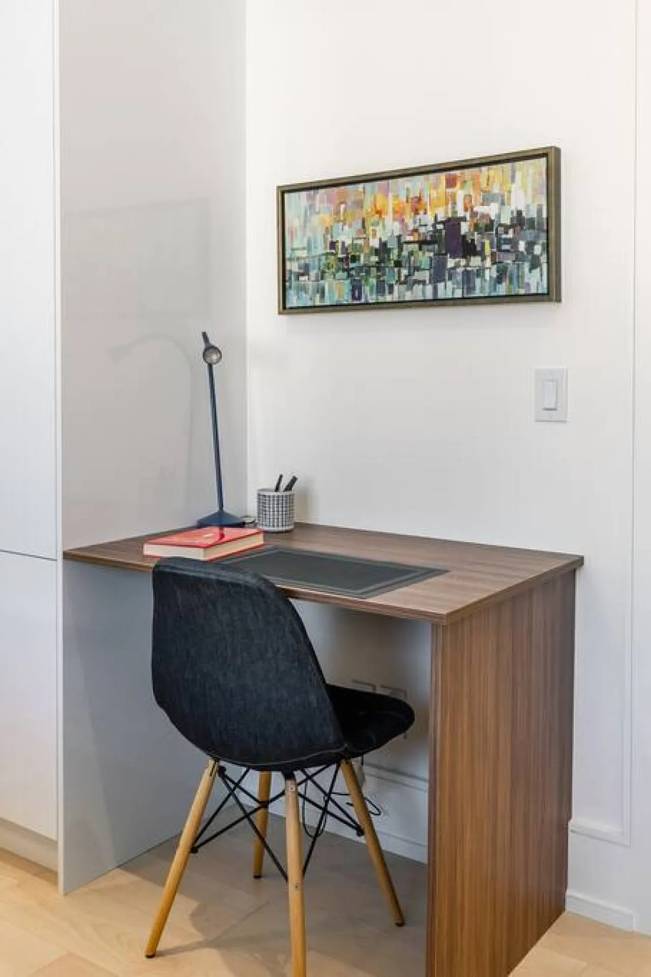Designer 2BR Home Private Terrace Modern 13
