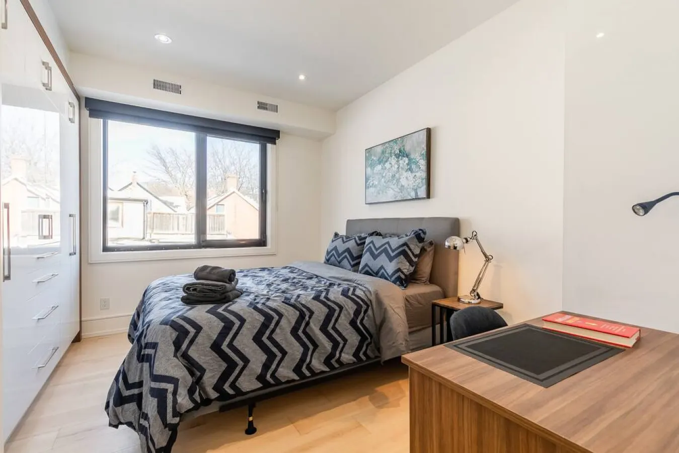 Designer 2BR Home Private Terrace Modern 7