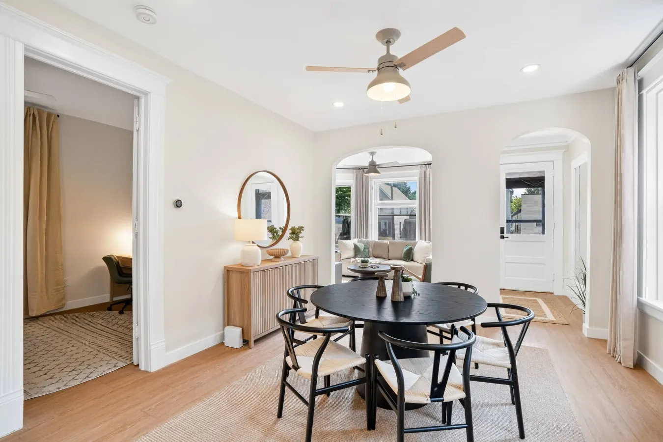 Bay View Reunion House 6BR, 3BA + Kids Den 17