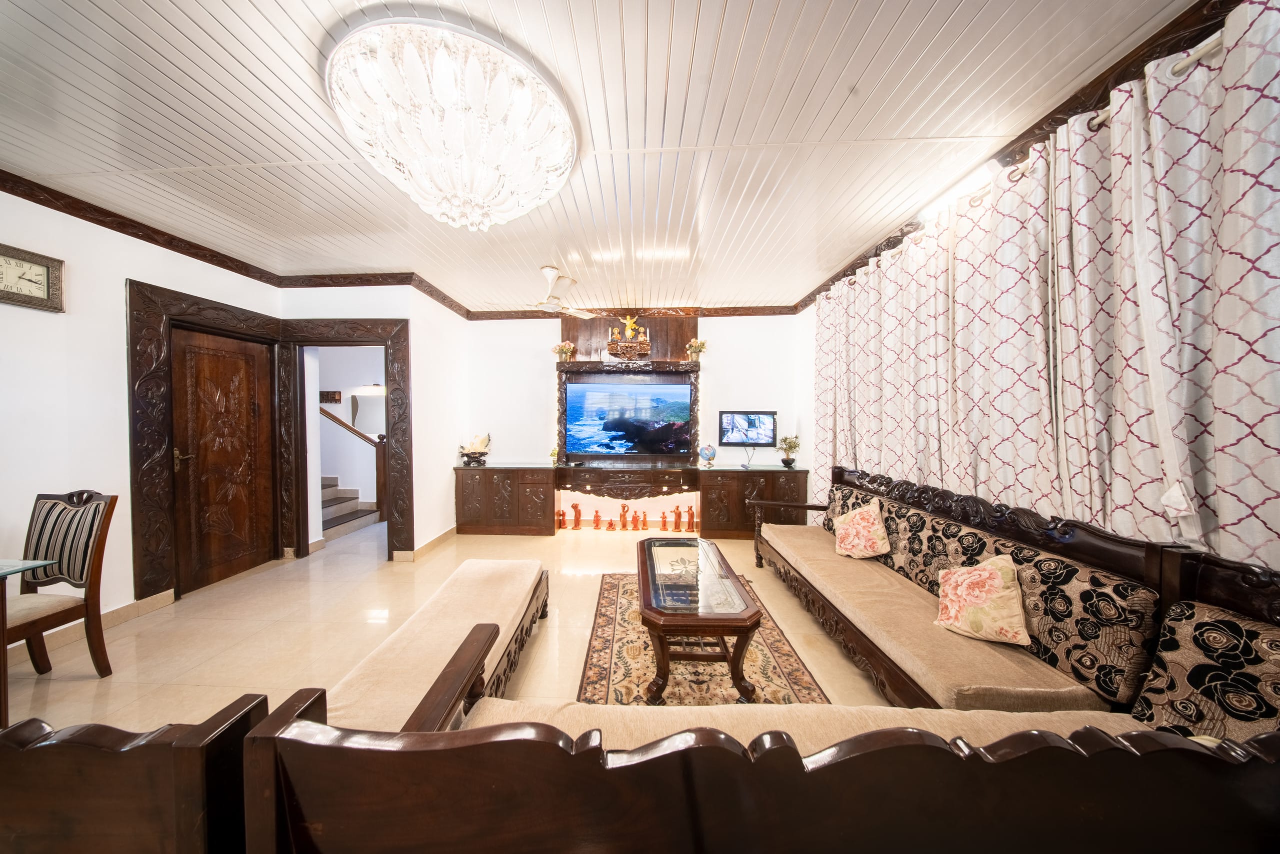 Private Pool Villa in Siolim | 5BR | Near Thalassa 9