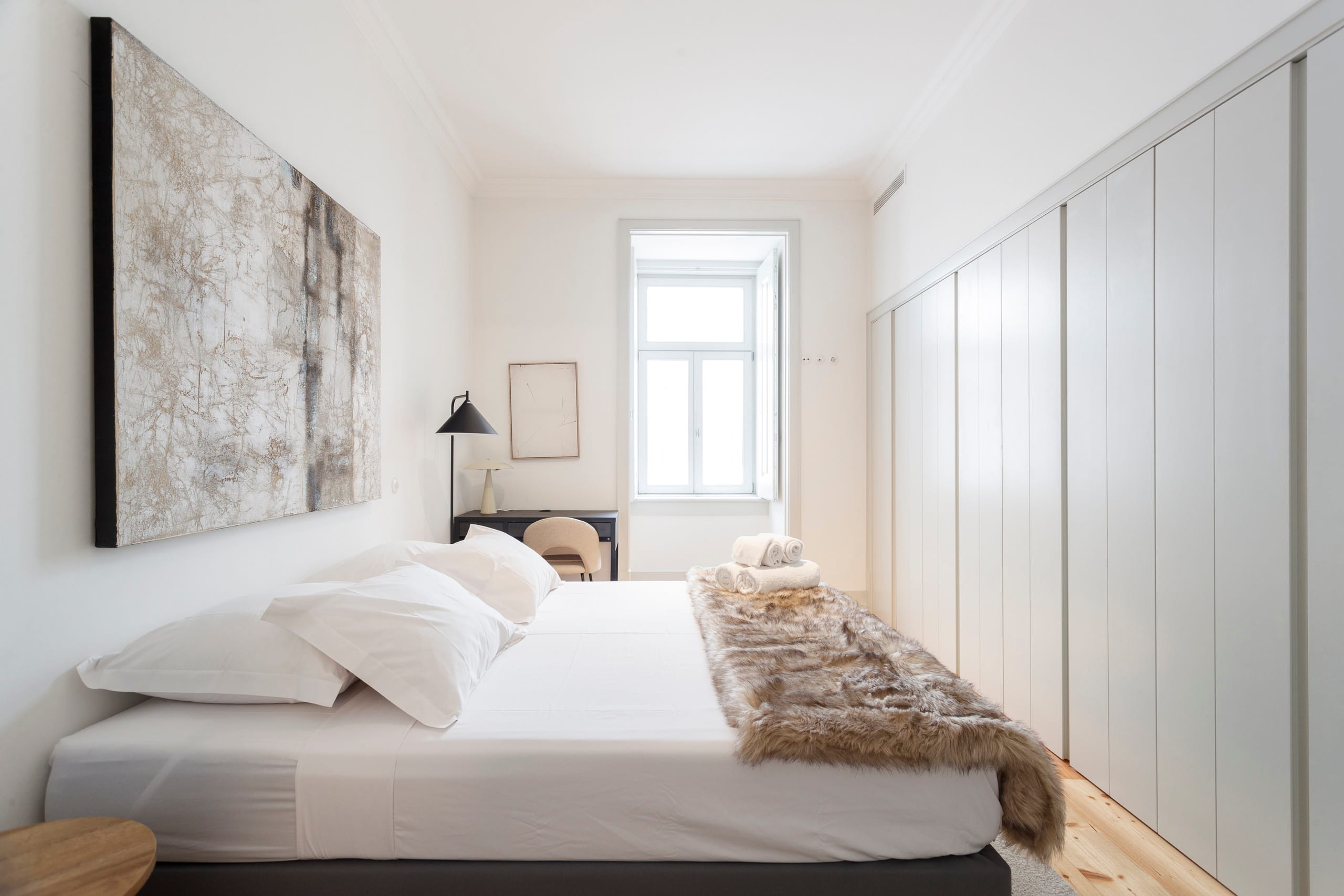 MY LX FLAT Bright Stylish 3BR Apartment inDowntown 28