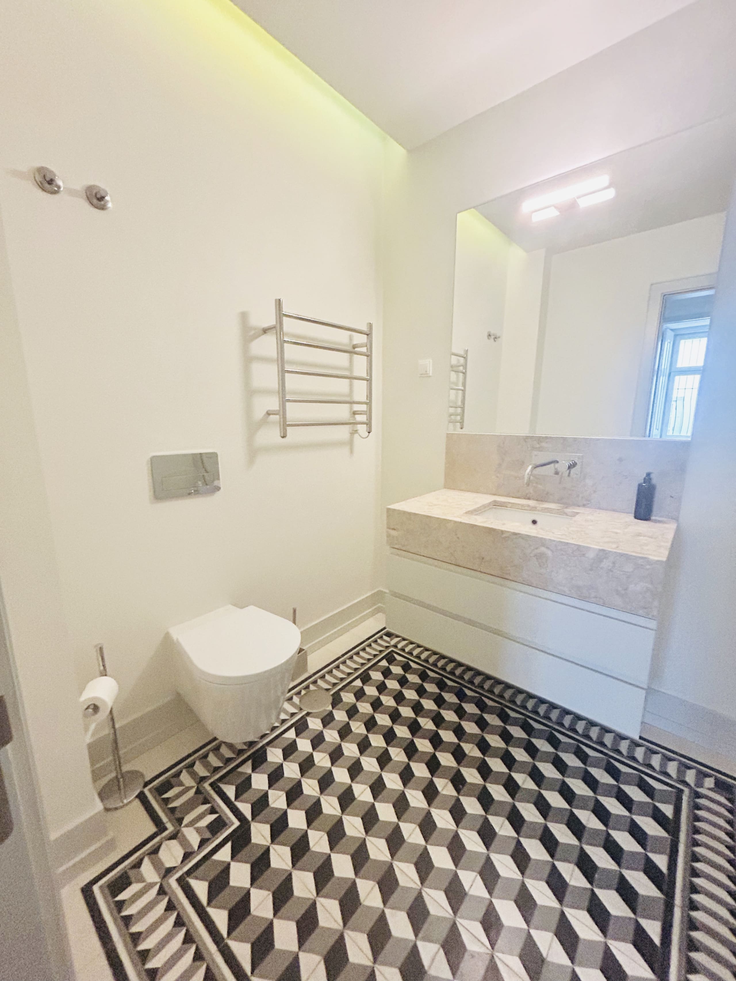 MY LX FLAT Bright Stylish 3BR Apartment inDowntown 39