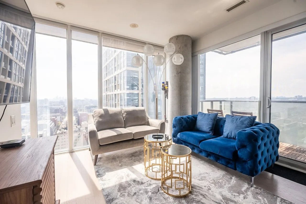 Modern 2BR Condo Breathtaking Views Parking 1