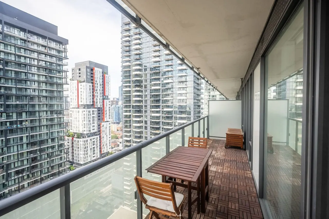 Modern 2BR Condo Breathtaking Views Parking 3
