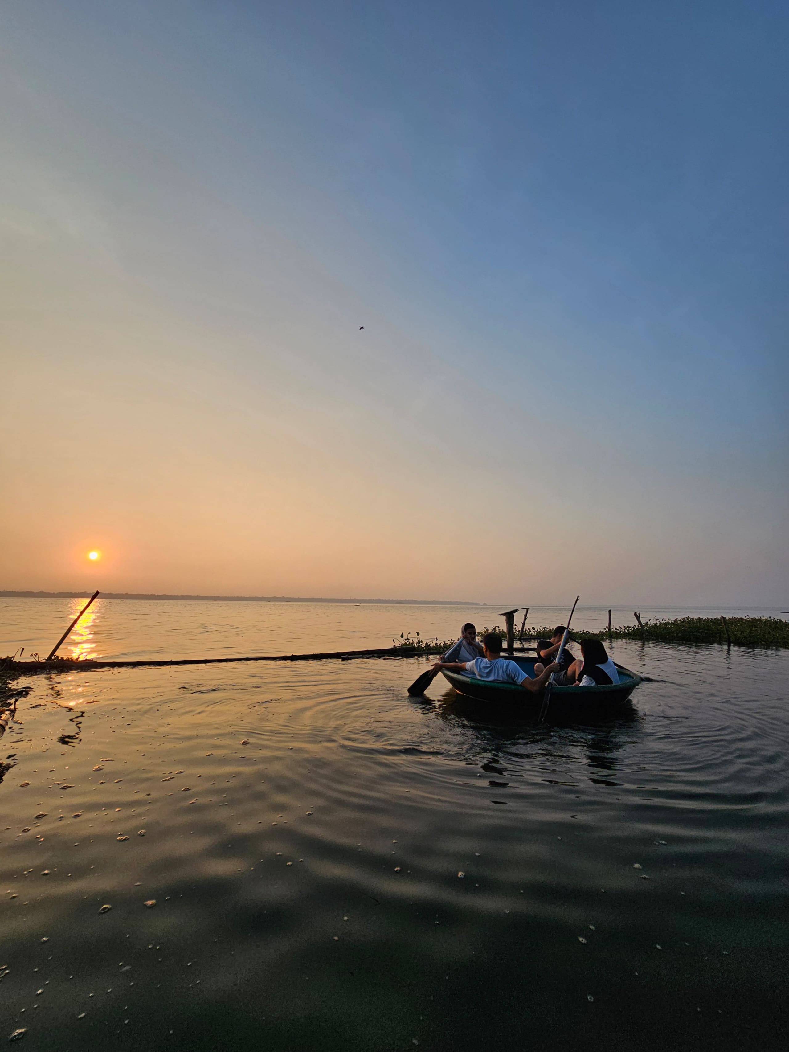 lake facing villa/kayaking/water sport activities 19