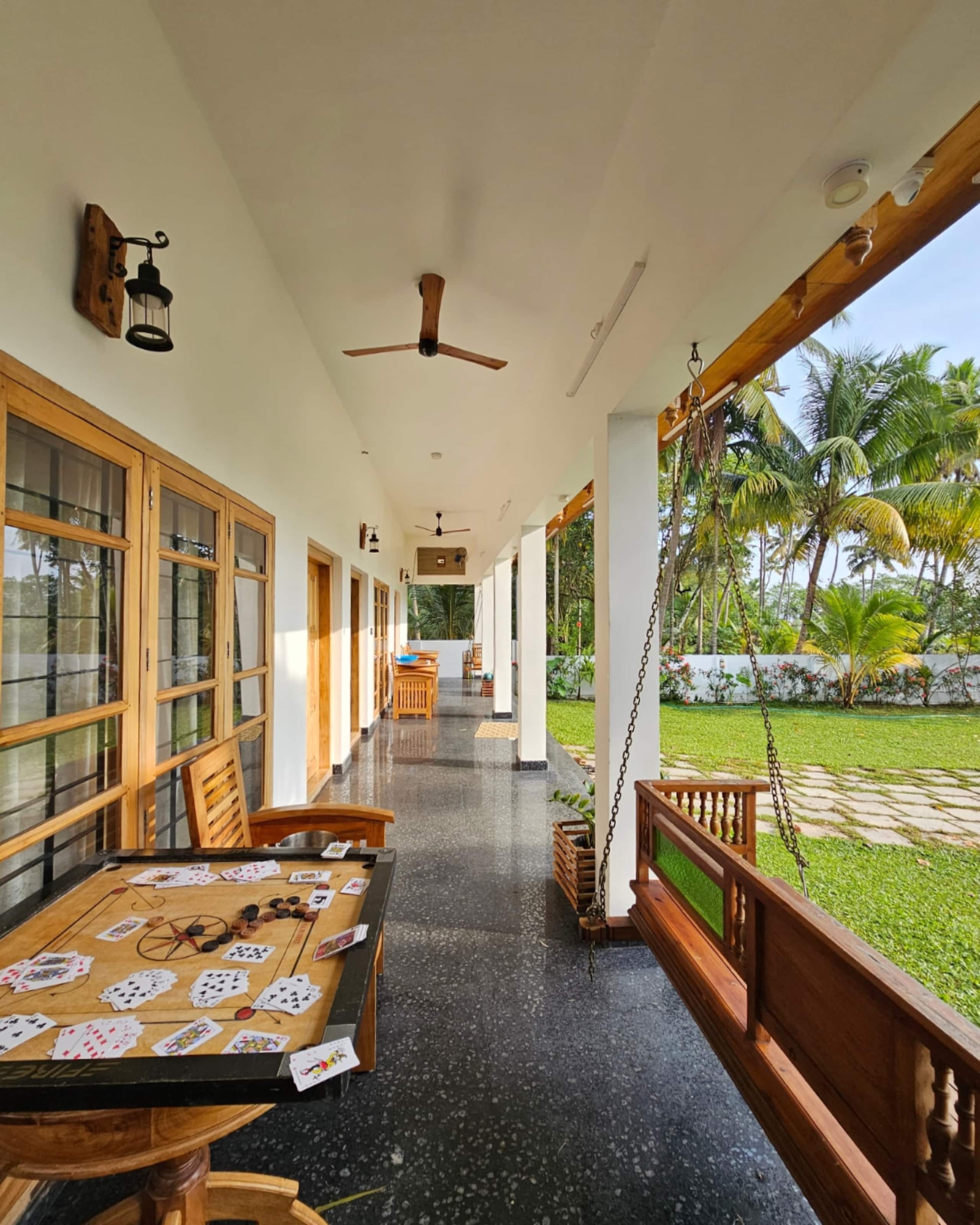 lake facing villa/kayaking/water sport activities 11