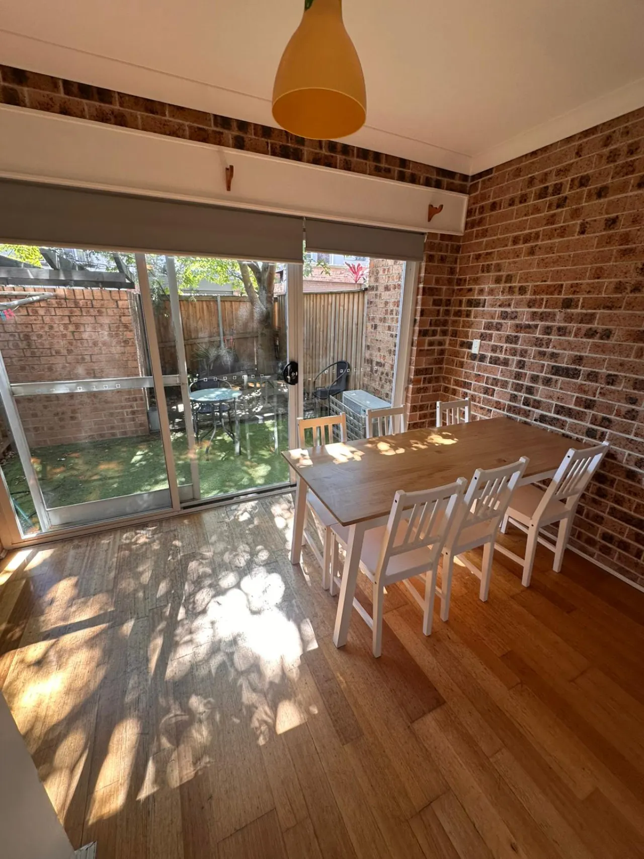 Twin Room with shared Spaces in Glebe - F2H1 6