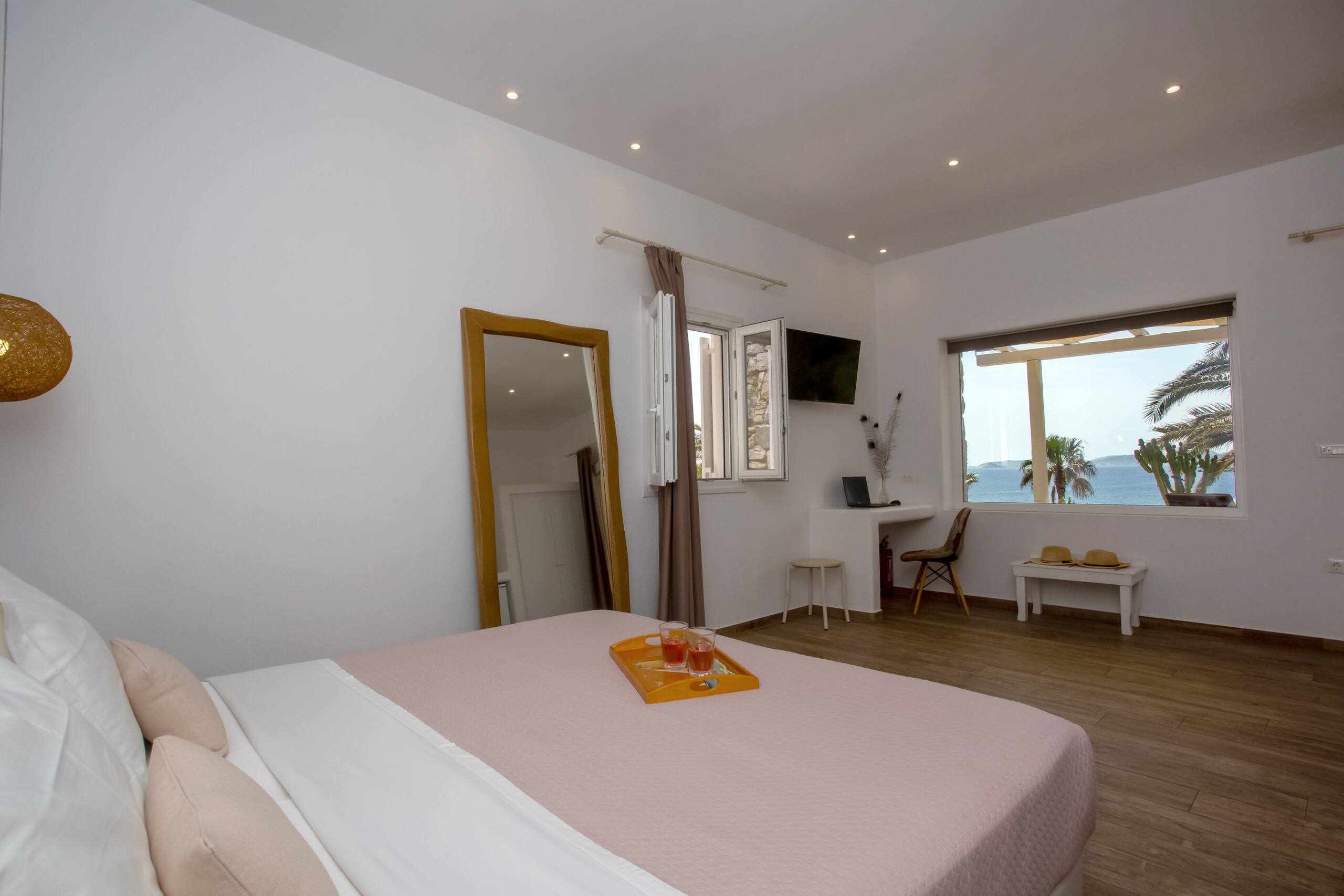 Only yours Mykonos, advanced 9