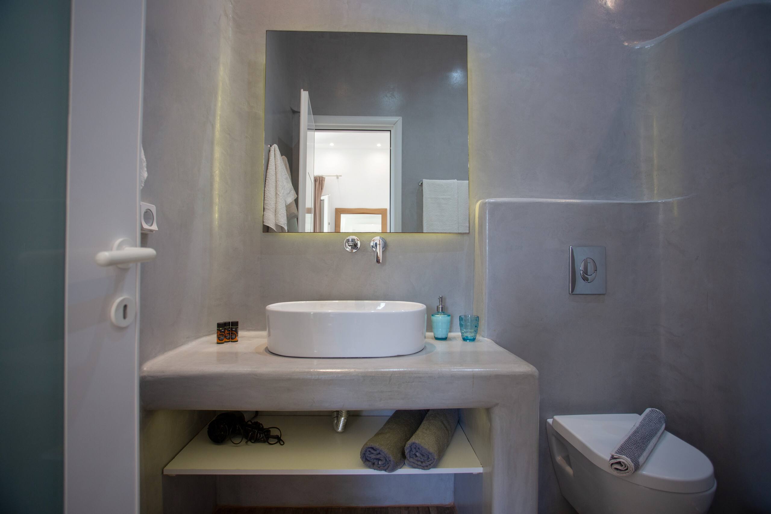 Only yours Mykonos, advanced 30