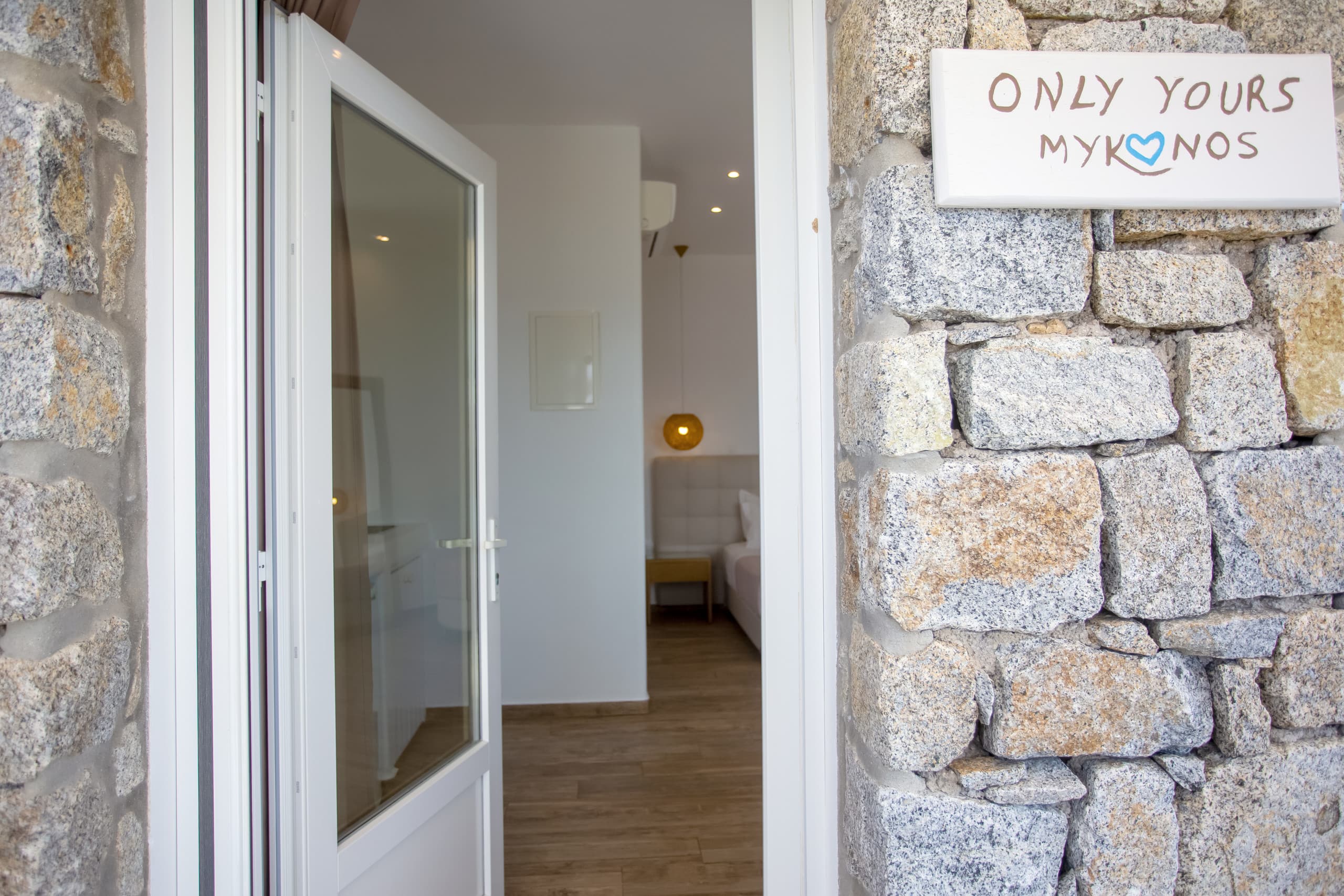 Only yours Mykonos, advanced 23