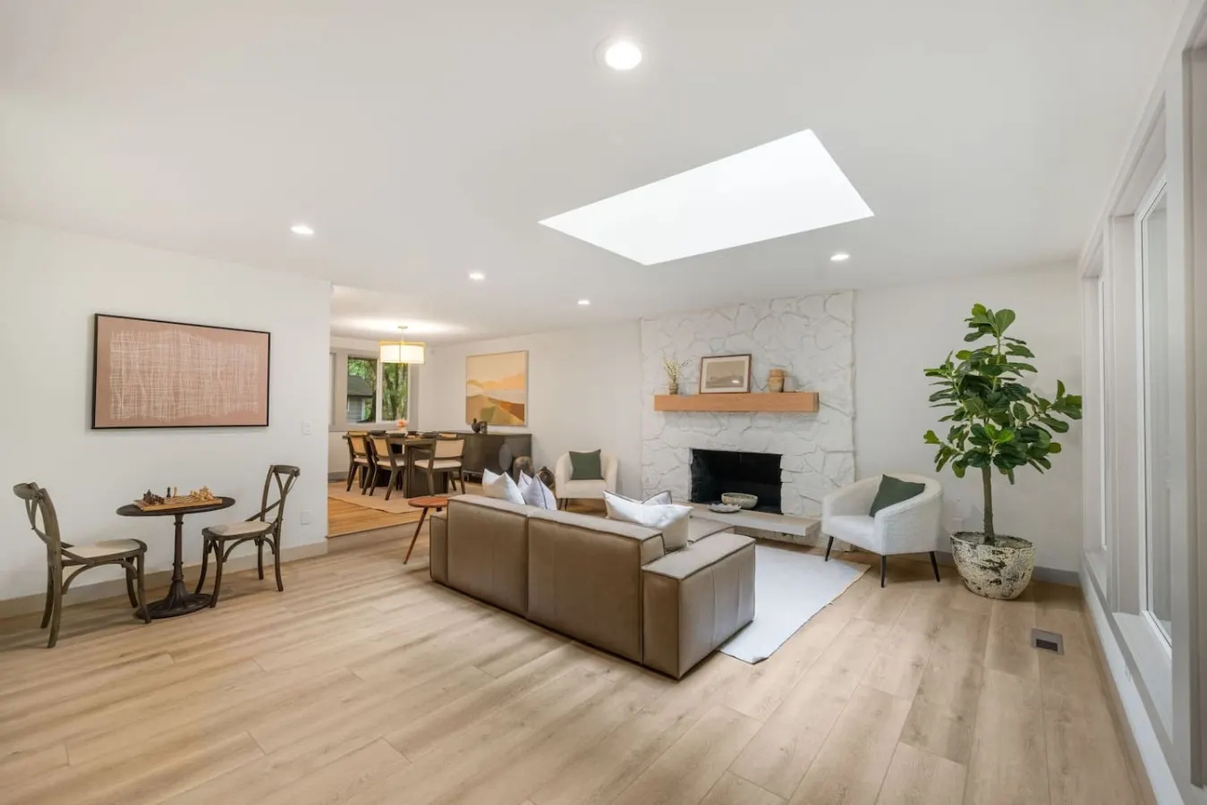Tranquil Forest Luxury Home 14