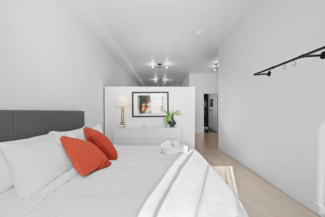 Little Italy - New Modern 2bdr Apartment in Little Italy - Unit 201 15