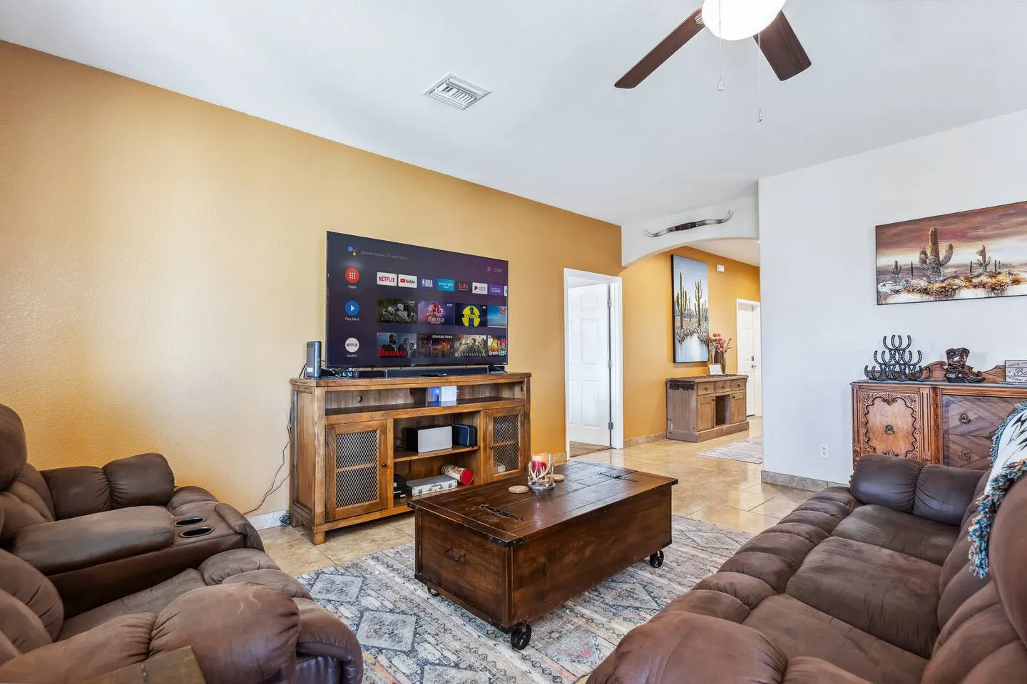 Spacious 3bd Sleeps 8 Red Rock Retreat 16