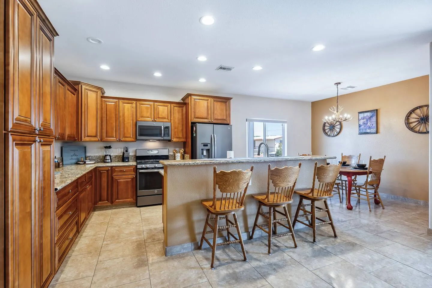 Spacious 3bd Sleeps 8 Red Rock Retreat 17