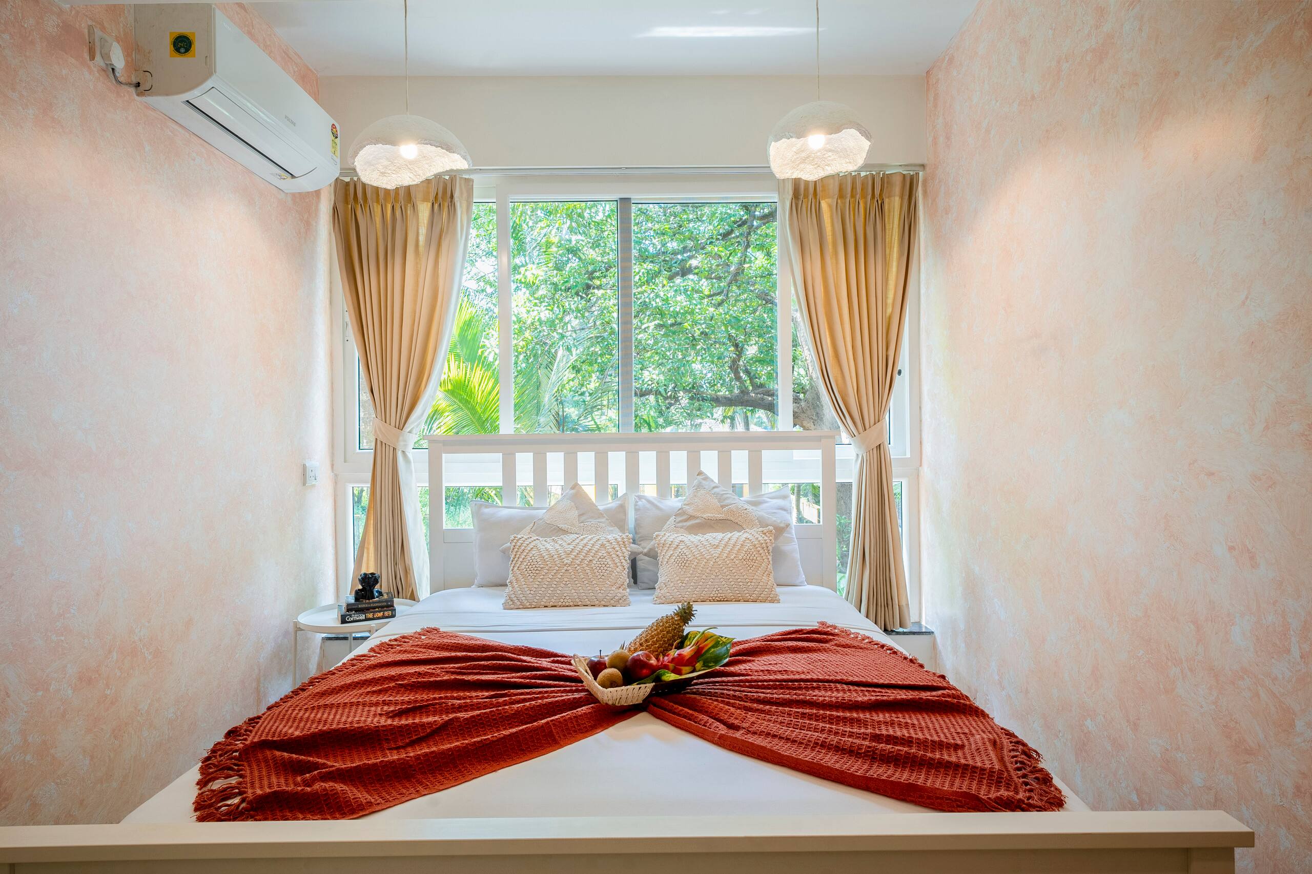 Praava by Kiwistays | 2BHK | Pool — photo 2