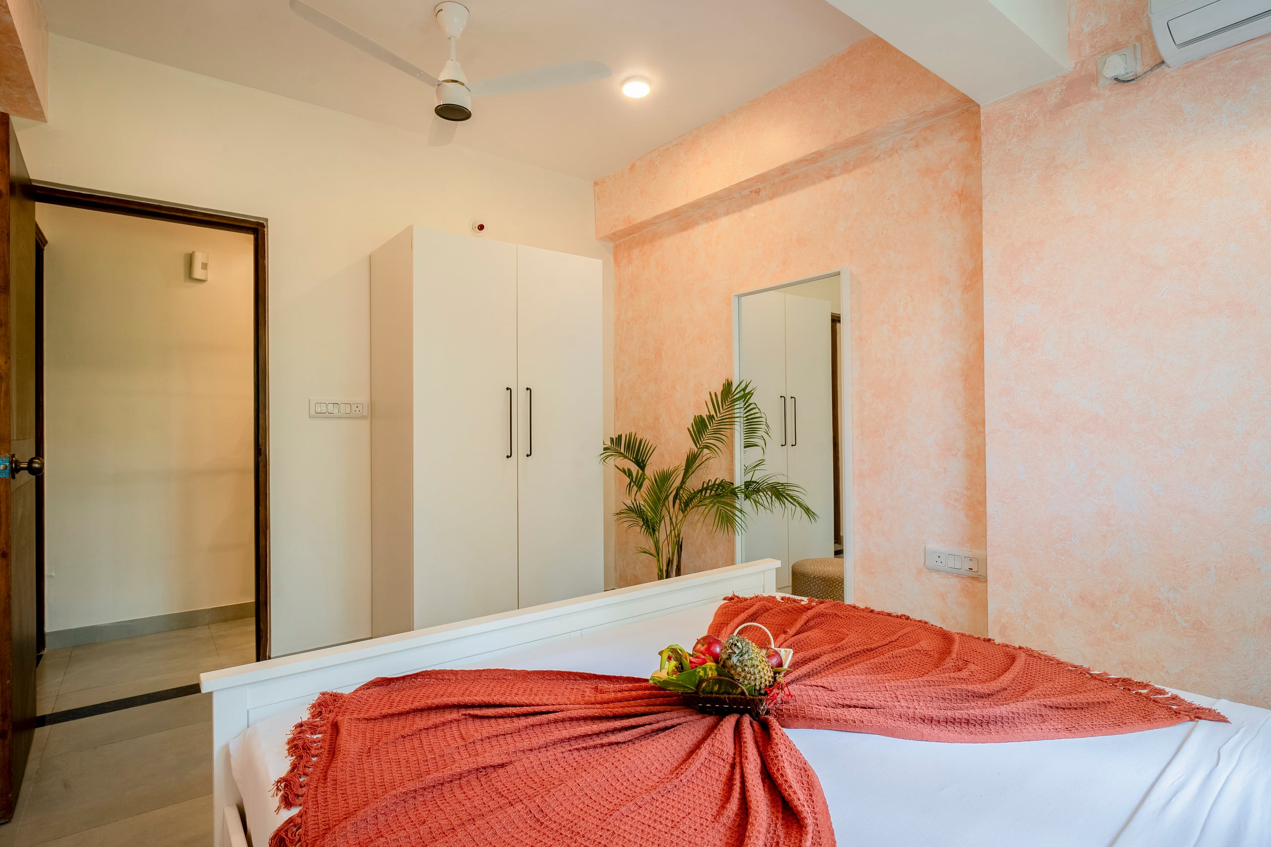 Praava by Kiwistays | 2BHK | Pool 23