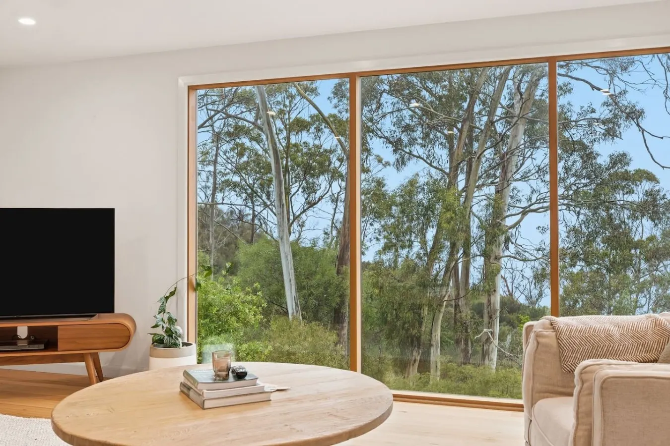 Tinderbox Bush Retreat, Water Views, Sleeps 9 20