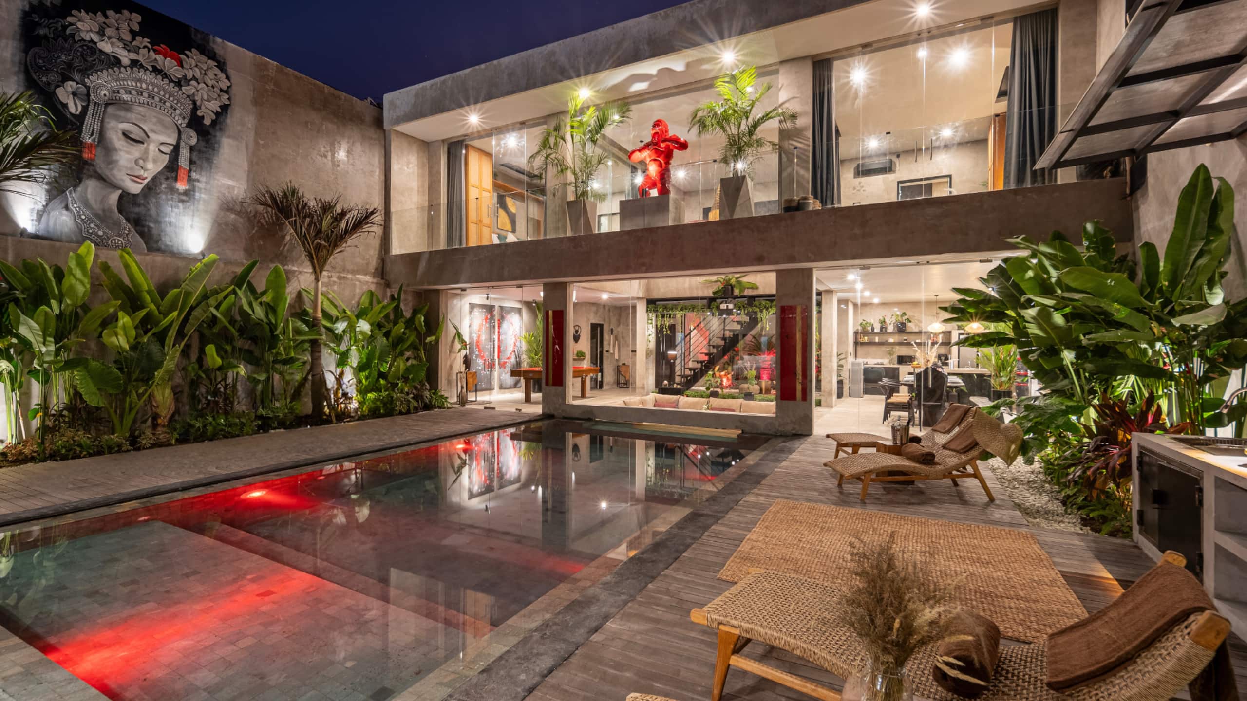 Artistic 4BD Villa with Private Pool & Jungle Vibe