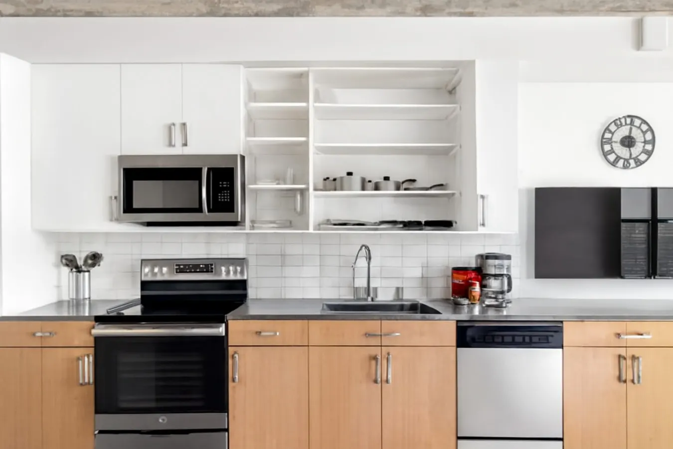 Best Kept Secret: Cozy Studio in Prime Location 4 9