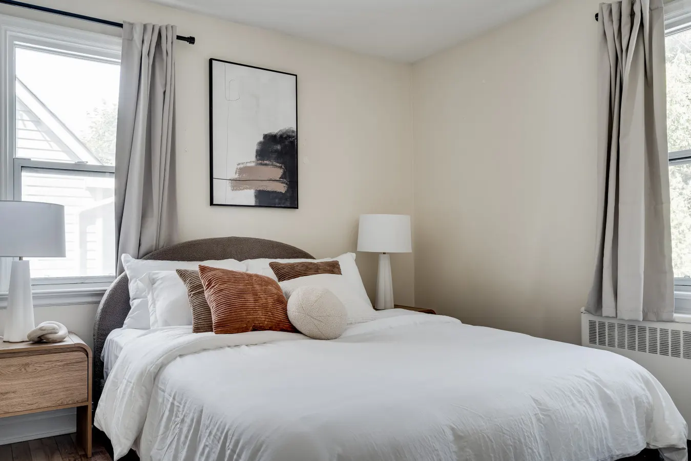 Bright 1BR Near Queen’s, KGH & Waterfront! 7