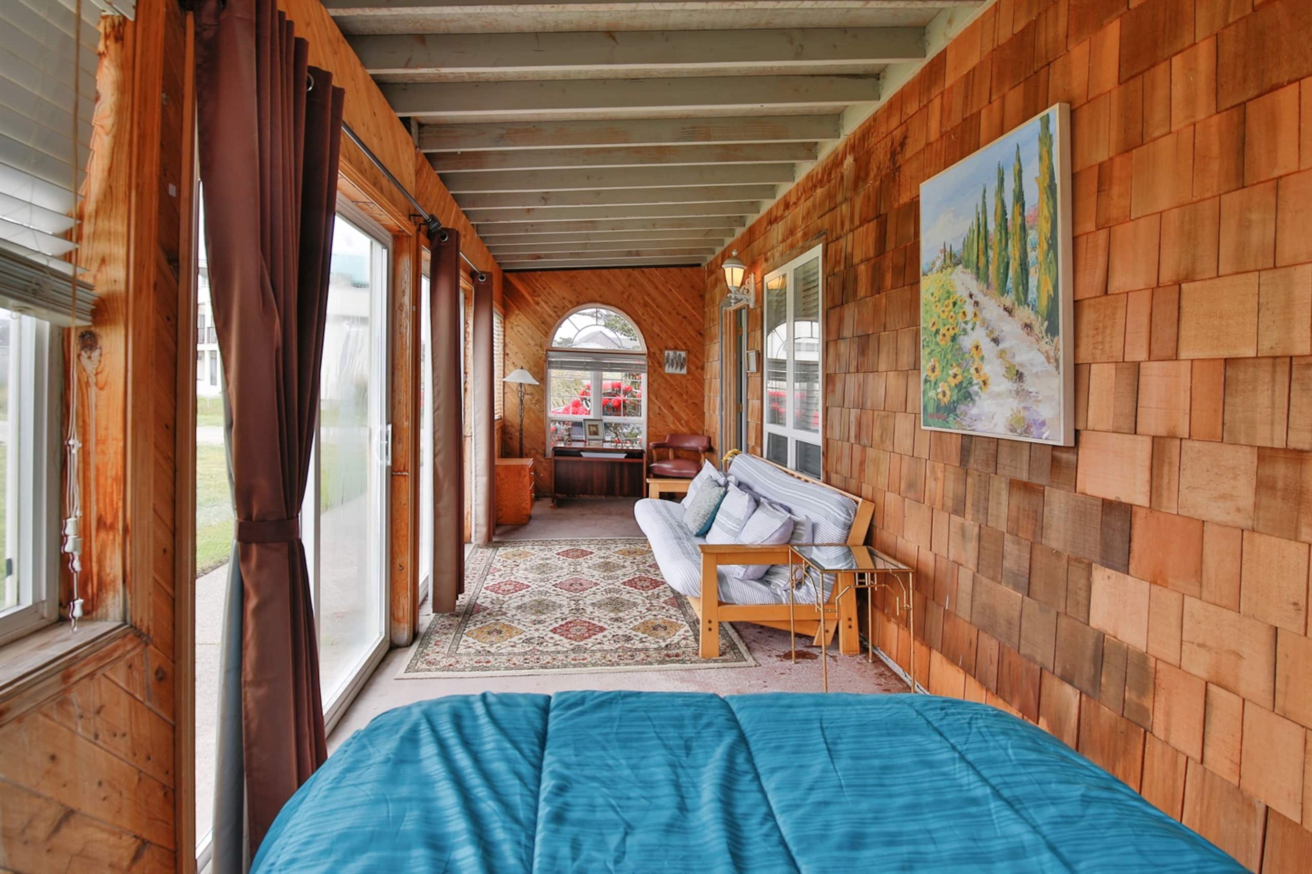 The Avanti Beach House 32
