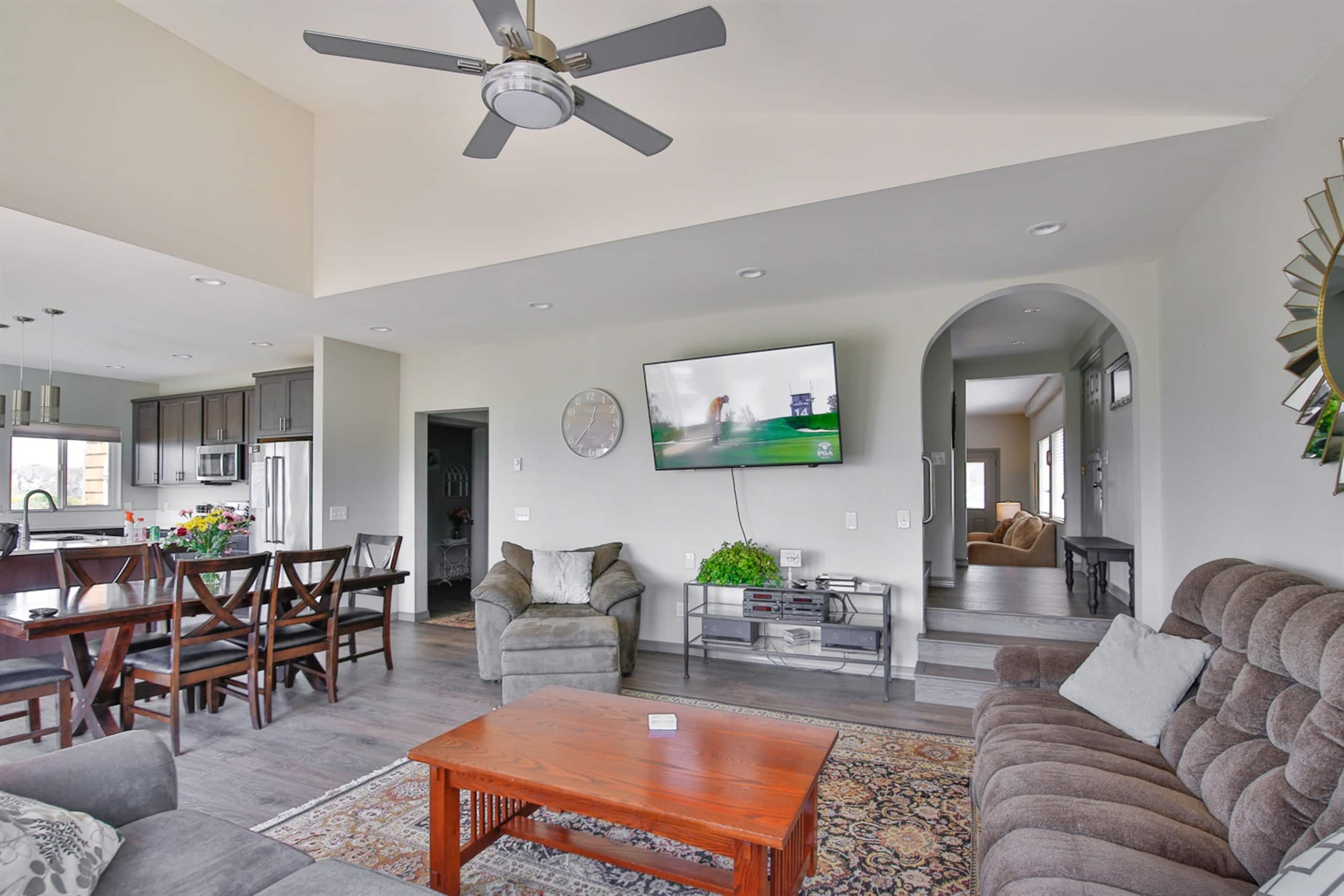 The Avanti Beach House 10