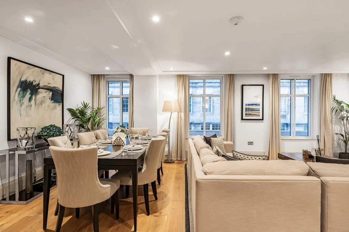 Mayfair 2BR on Park Lane | Central AC & Concierge