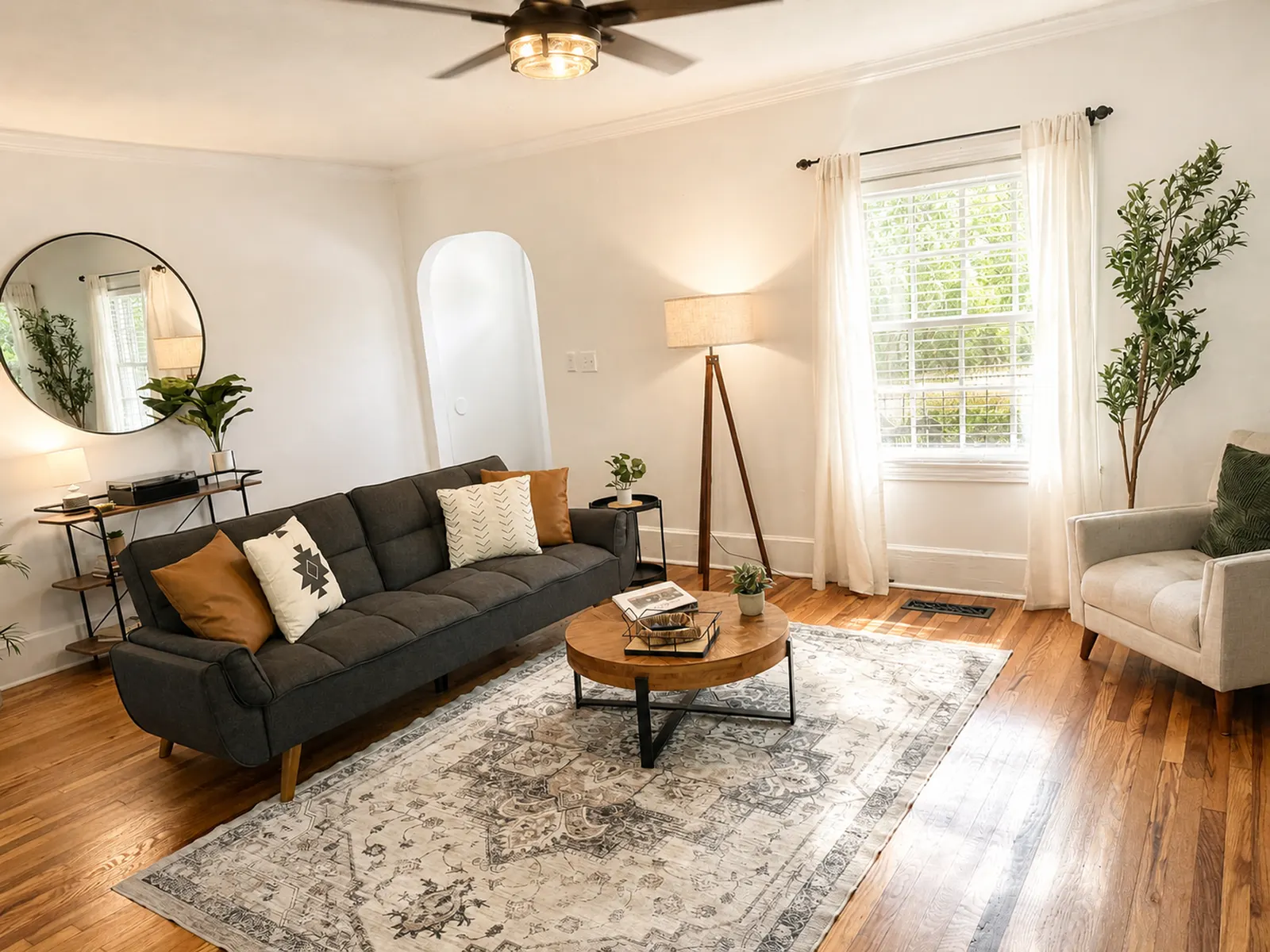 Camellia: Historic Summerville, Medical District 4