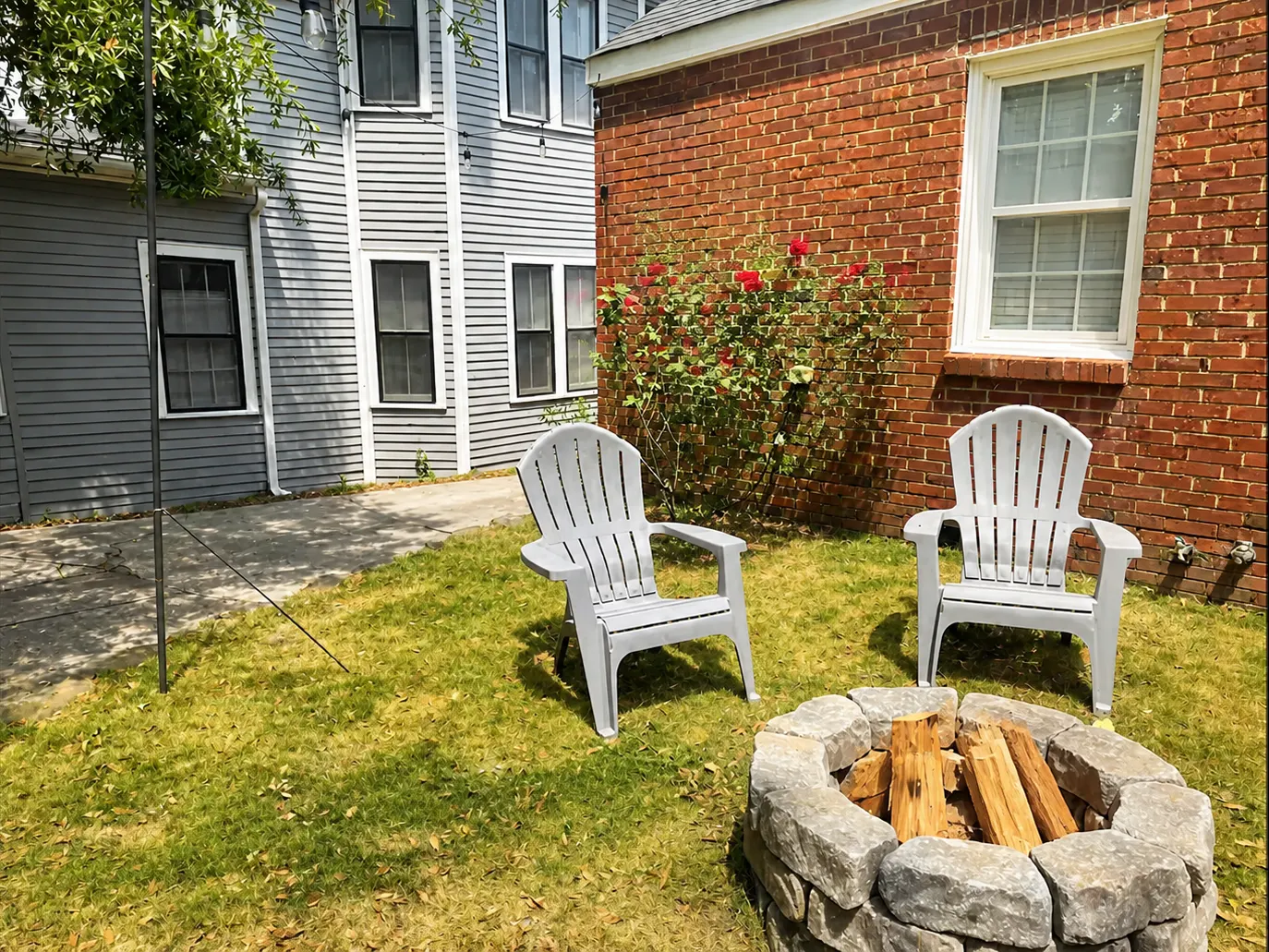 Camellia: Historic Summerville, Medical District 5