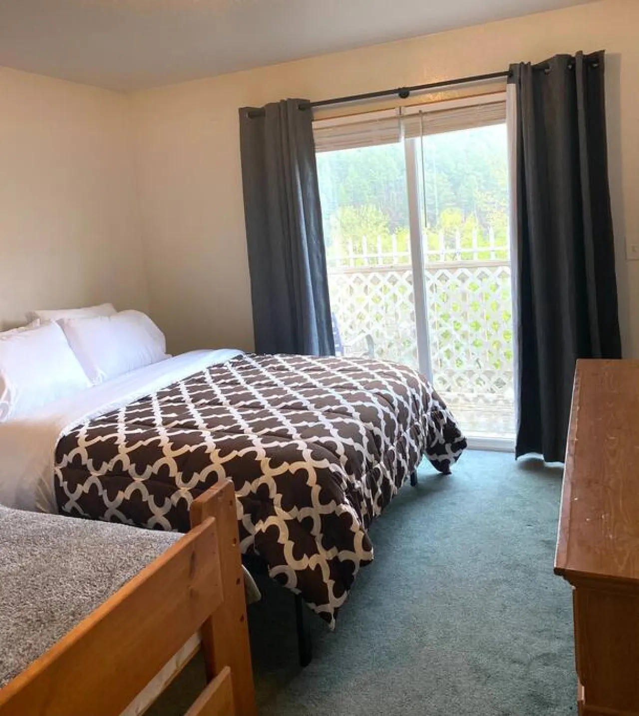 Black Hills Haven Cedar Glen – Unit 3 A Vensérra Retreat near Mount Rushmore 3