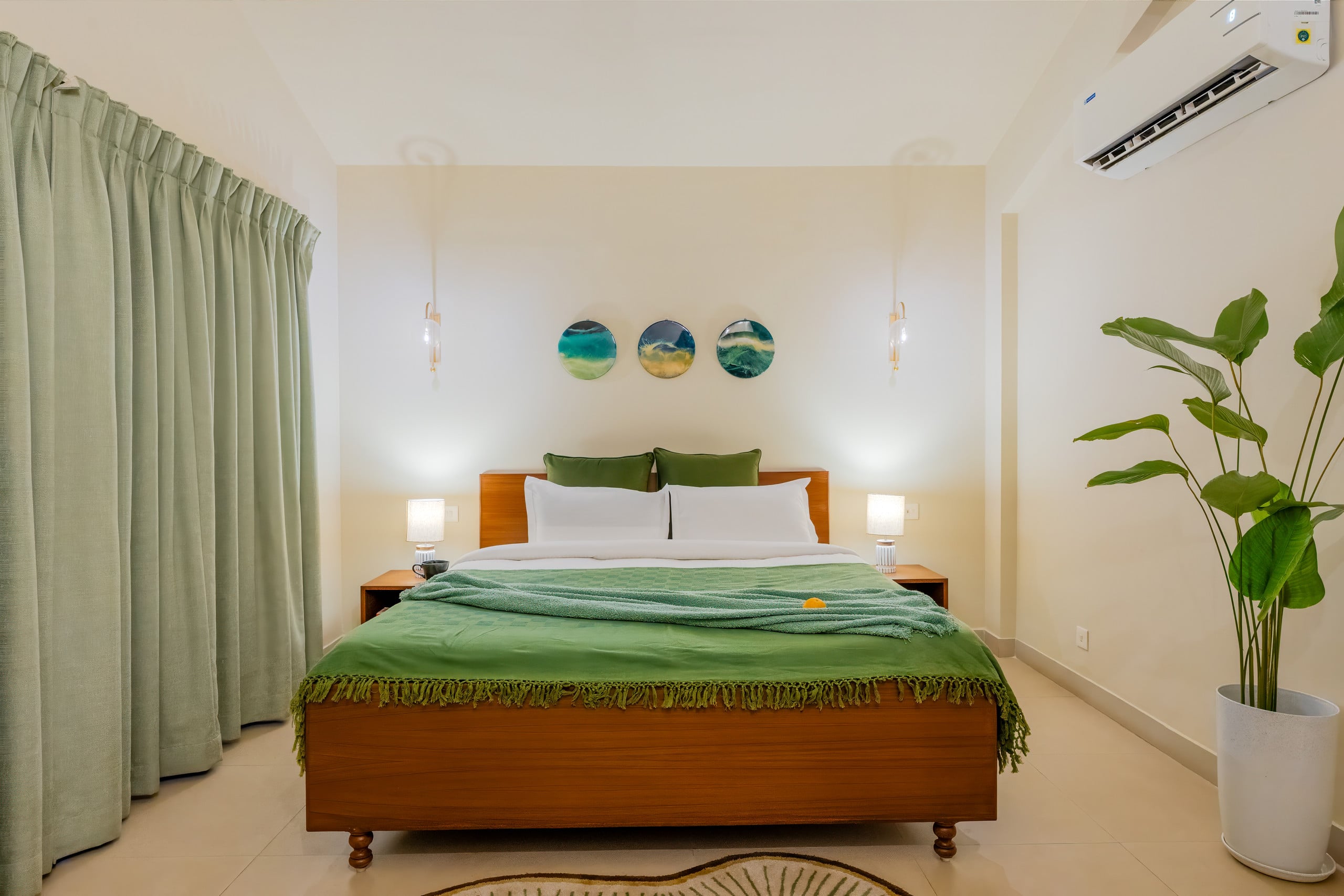 Sereno Horizon 3bhk Penthouse pvt jacuzzi rooftop — photo 3