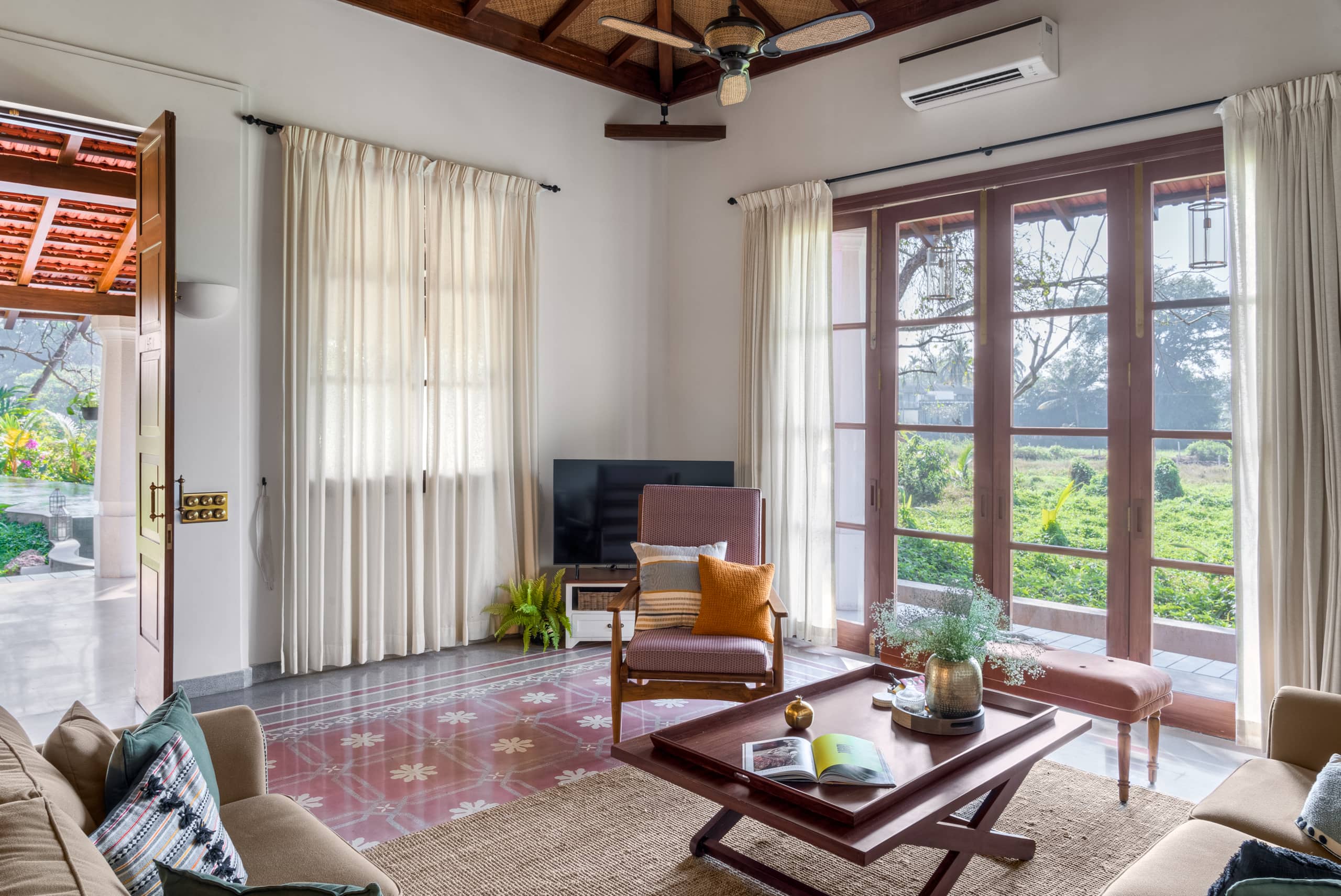 Standalone 5BHK|Breakfast|Garden|Private Pool 9