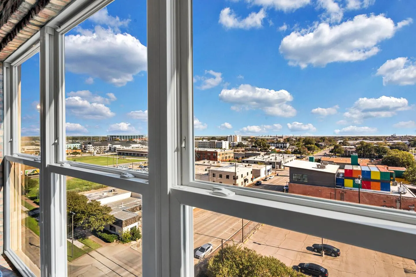 Silos on The Sixth - Downtown Waco 18